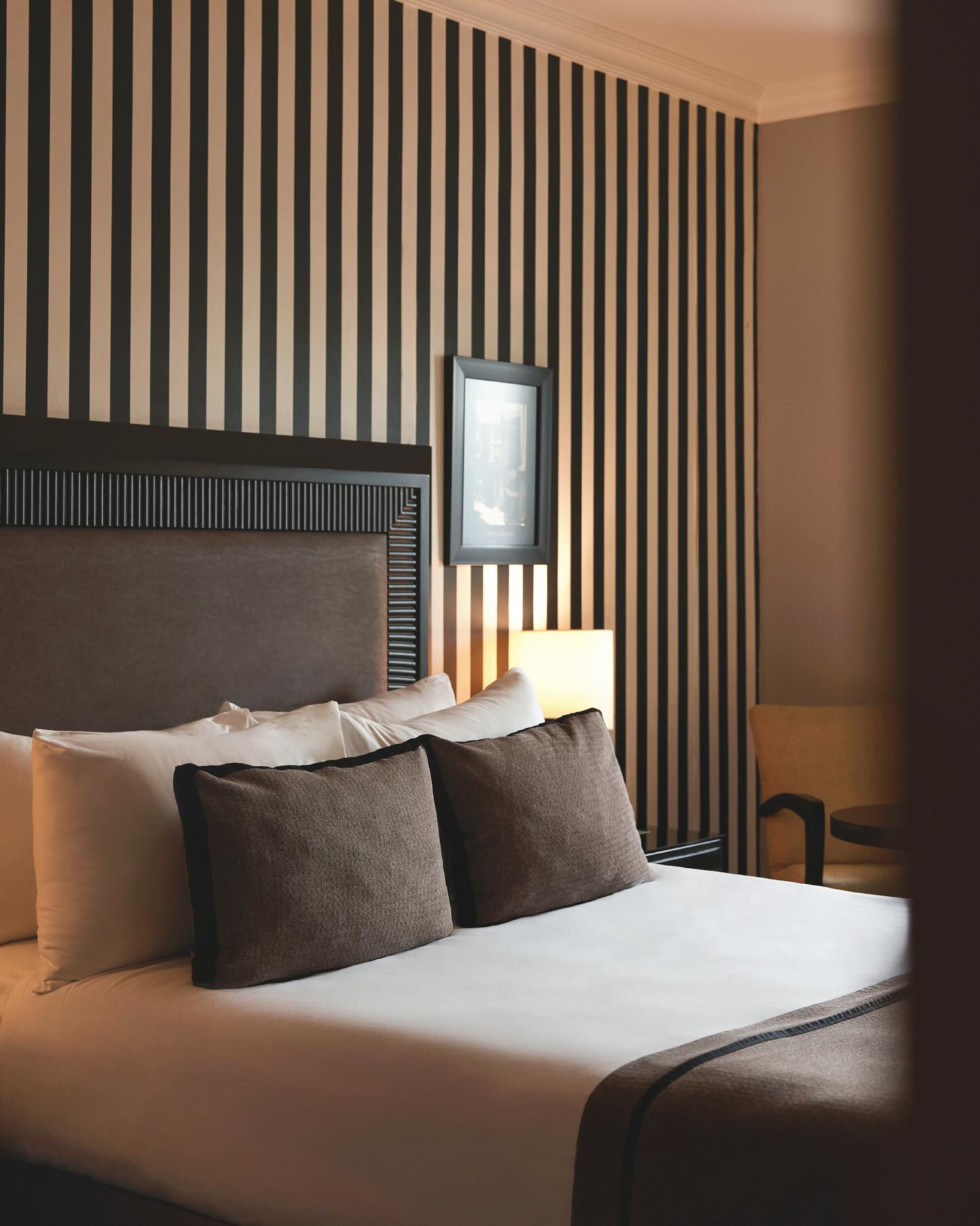 Your escape to rest, while the city carries on outside.
#avantgardeurban #istanbul