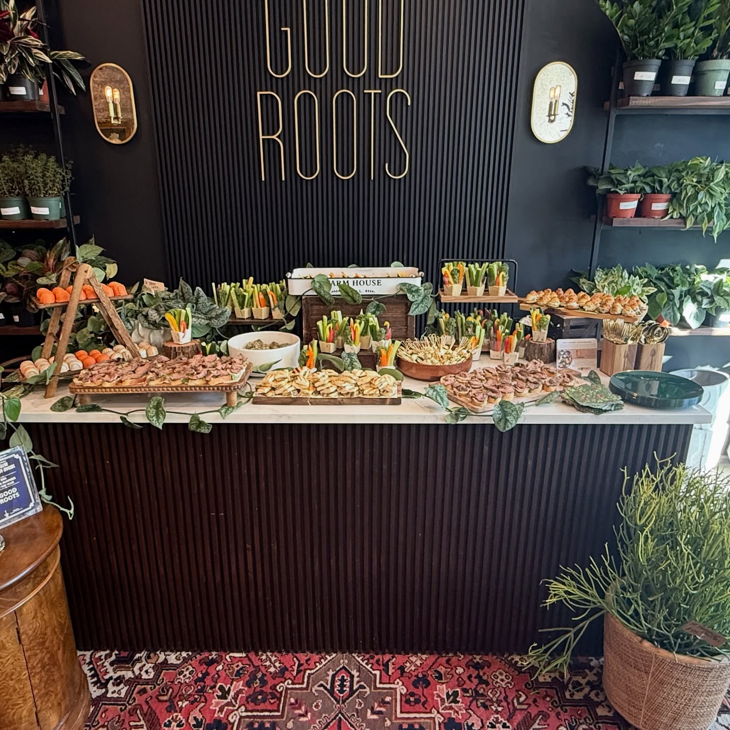 If itโs possible to be in love with a store, we are in love this store. @good__roots ๐คฉ๐คฉ๐ฟ๐๐ฑ Thank you so much for having us this evening. How many plants is too many plants to take home, asking for a friend.
