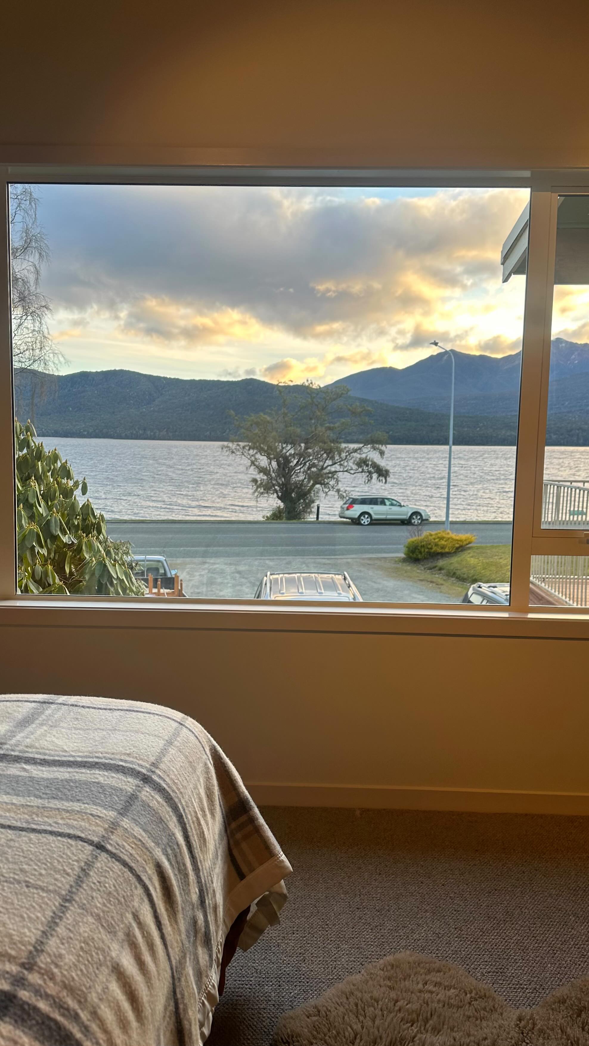 Check this out!🛬 #teanau #teanaulakefrontbackpackers #newzealand #lakeplane #southislandnewzealand