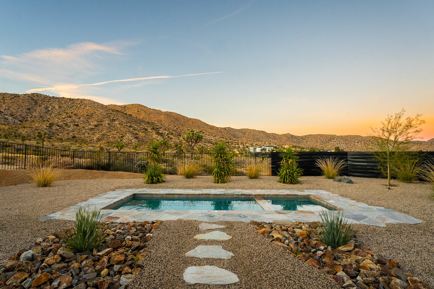 Its always the right time for a swim at Stardust Luxe.
Yucca Valley, Ca.
@stardust.luxe
#moderndesert #deserthomes #travelgram #adventure #vacation #instatravel #beautifuldestinations #desertreset #intentionalliving #nature #yuccavalley #desertvacations
