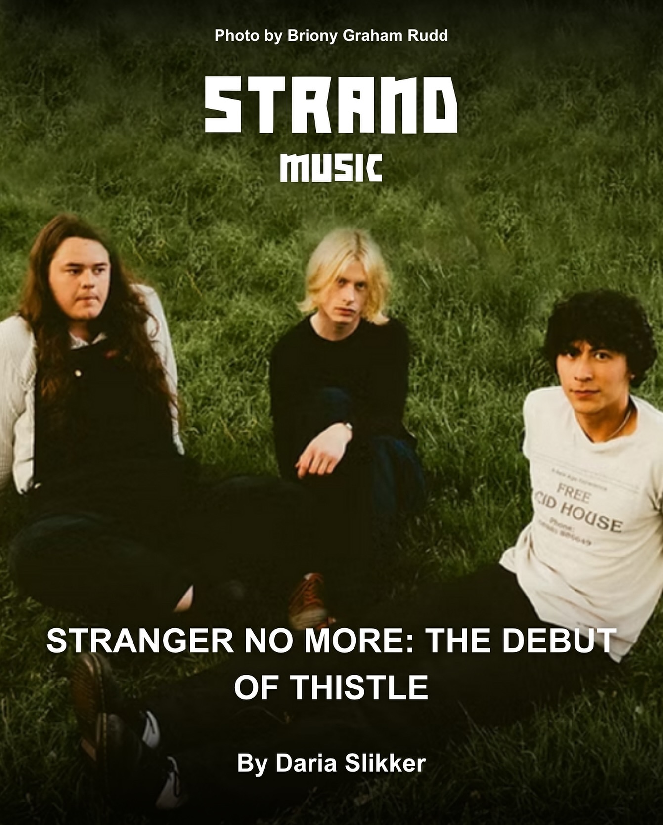 “Northampton trio thistle. make music that cuts and soothes in equal measure. Fronted by Cameron Godfrey, with Judwyn Rushton on bass and vocals and Lewis O’Grady on drums, the band blend lo-fi melancholy, chaotic guitars, and gut-punch intimacy into songs that feel both bruised and strangely comforting.”
Interview by Daria Slikker
Read via link in bio 🔗