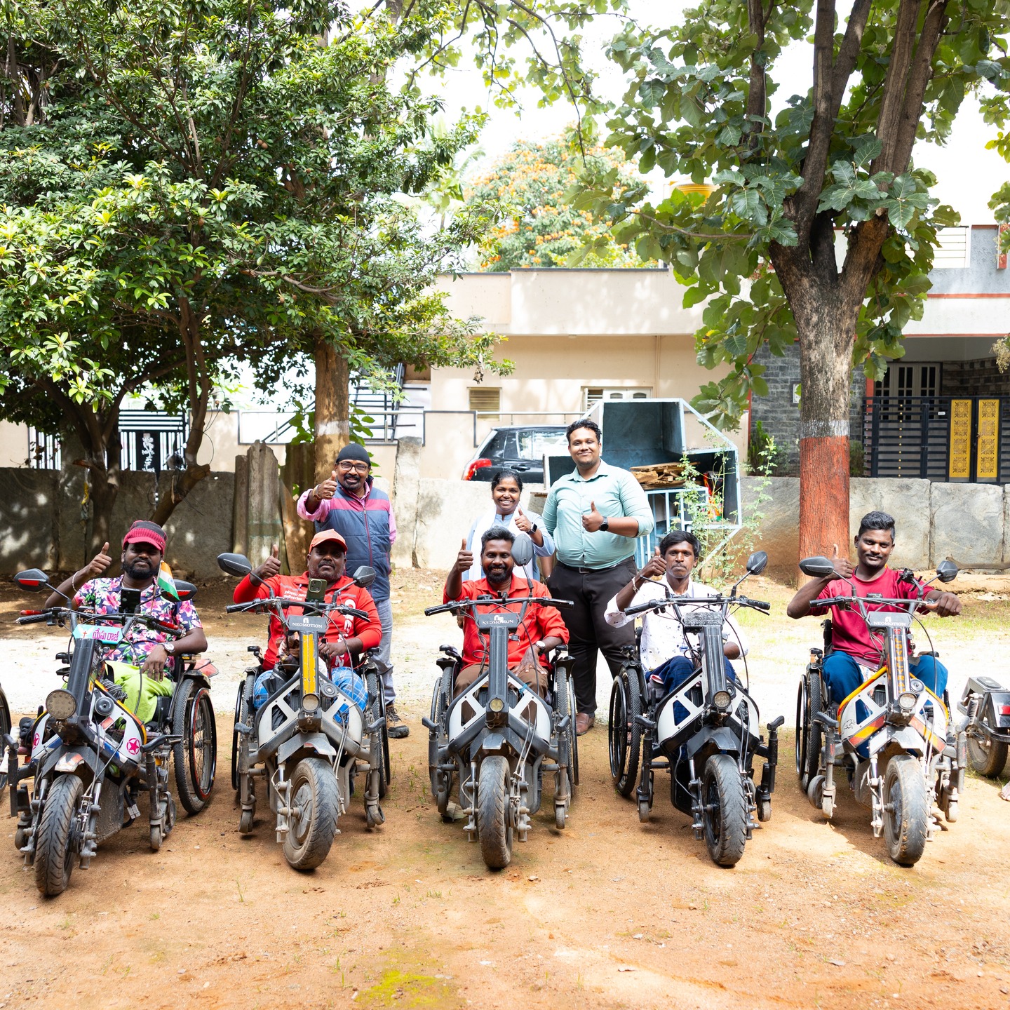 🌟 Confidence looks good on them.
And so does independence. 💙
At Dream India, empowerment means more than training programs — it’s the laughter shared while learning, the pride of earning your own living, and the courage to dream bigger every single day. 🌈✨
From food delivery training 🚴♂️ to emotional support 💬, every moment is about building skills and building strength within. Because true change isn’t just about survival — it’s about living with dignity. 🌿
A huge shoutout to our friends at SHADE Organization for standing shoulder-to-shoulder with us in this journey. Together, we’re proving that when communities care, possibilities multiply. 🤝💫
#DreamIndiaNetwork #SHADEOrganization #EmpowermentThatMatters #SkillsForLife #InclusionWithLove #StrongerTogether #CommunityCare