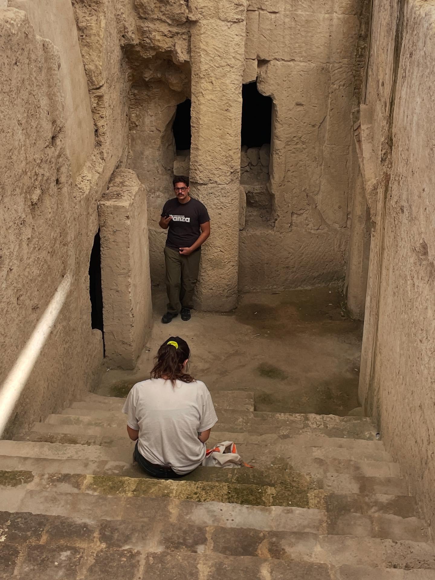 ✨Impressions from the first week of our residency✨
With @giuseppediliber @balam_b @benedetta_fioravanti @steffi.stouri and @xeniab.vlsk we explored Canosa di Puglia’s hypogea and rural archaeological sites, accompanied by specialists from @soprintendenzabatfoggia and @fac_canusium and @ssba_uniba.unifg.
The residency 2025 is organised in collaboration with @fondazioneelpis , under the patronage of @italiapatriadellabellezza and with the support of @ucl, @aha_network.
Media partner: @salgemmaproject
Design: @studio_co_co