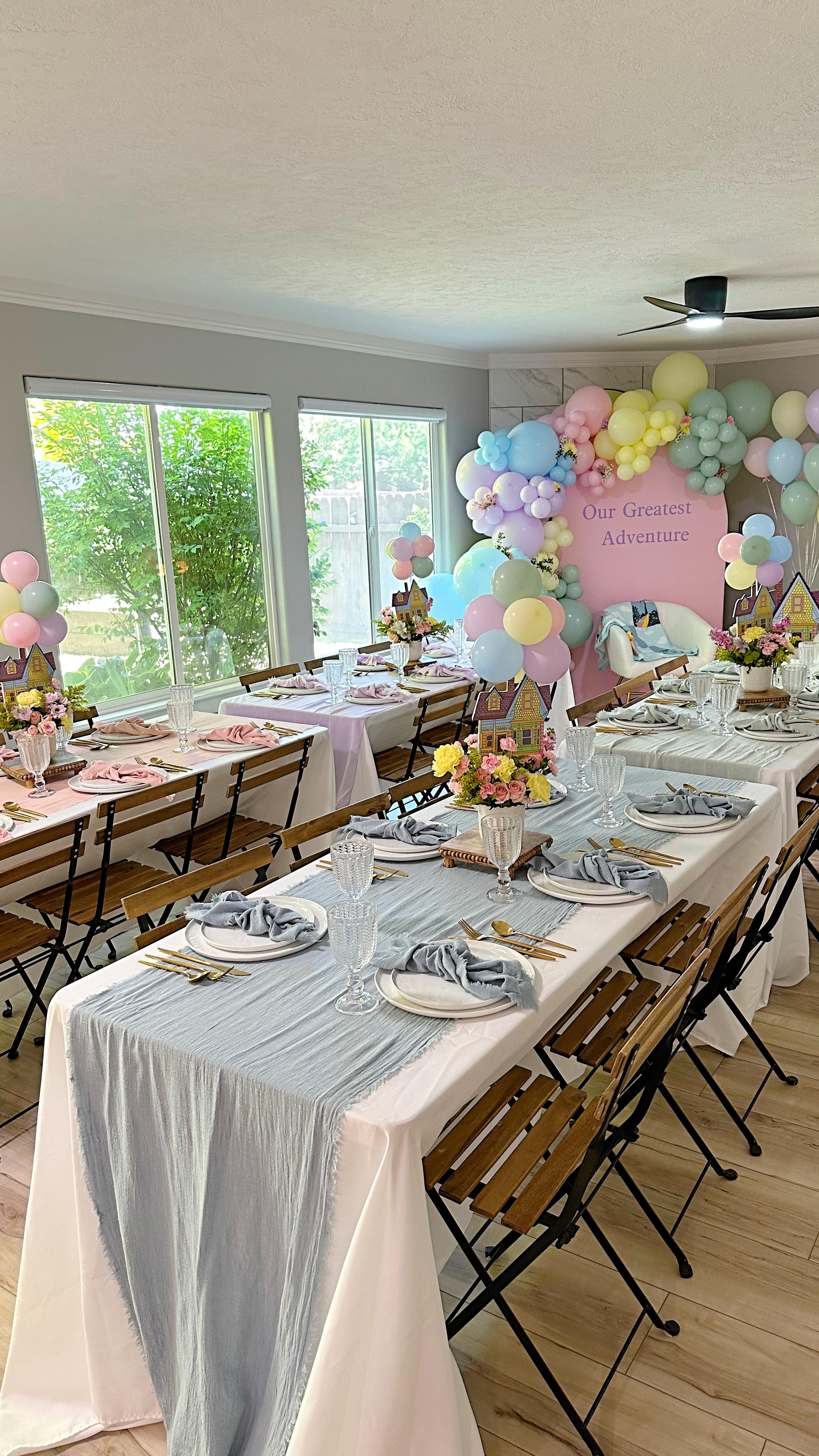 Baby in Bloom meets UP Baby Shower🌸🎈
Balloons- @hellohoneyboise
Rentals/Design- @prettyevent.rentals
Cake toppers- @lejlasmajicdesigns
Sugar cookies- @___sugar_and_spice___
Cake and desserts- @paoliansweets
#babyshower #babyinbloom #upbabyshower #floralbabyshower #babyinbloomcake #upballoons #dreambabyshower