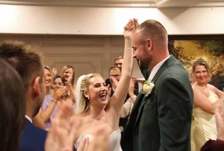 Absolutely huge congratulations to @styles78b and @annabel_stylesx
With the ceremony and reception at the beautiful Dog and Fox with a party to remember!
Thank you so much for allowing me to be part of the special day