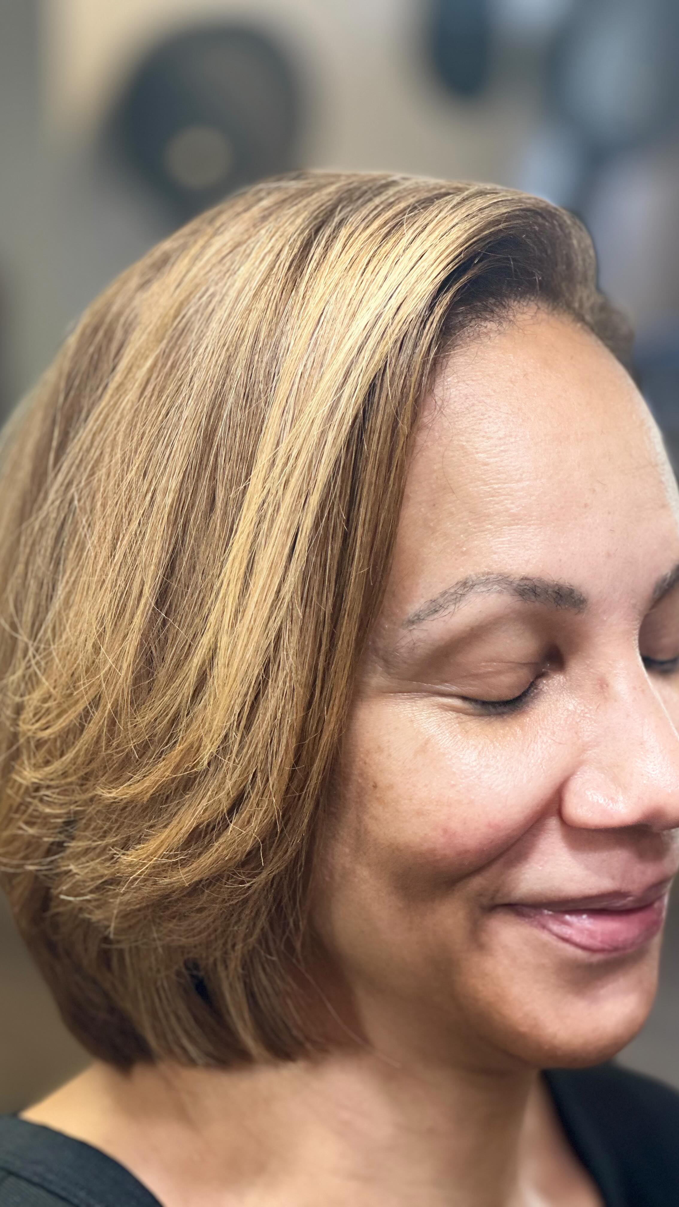 HairColor Jawn :Highlights and SilkPress #bookdannianthony #lookhaircare #hairbydannianthony #naturalhair #getthelook #phillyhairstylists #silkpress #bobhaircut #haircolor