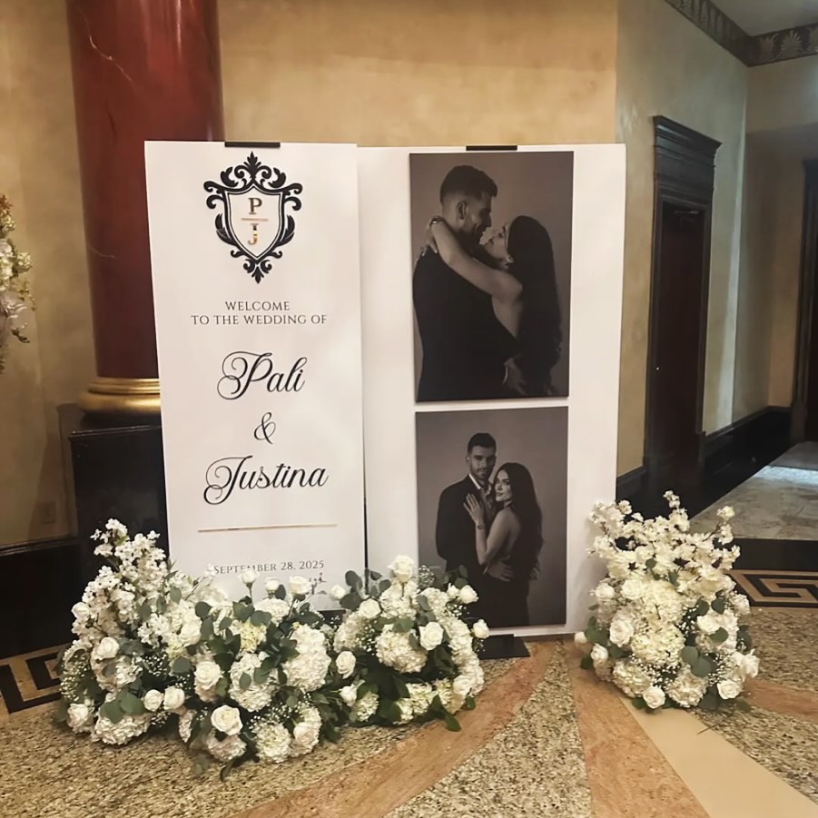 Beautiful signs for a beautiful couple. Lots of Love to the New Mr. & Mrs. Kocaj! #weddingmoments #weddingsigns #weddingdecor #weddingwelcomesign #mrandmrs #thunderlaser #houstonacrylic #customdesigned and made @teresaspaperie