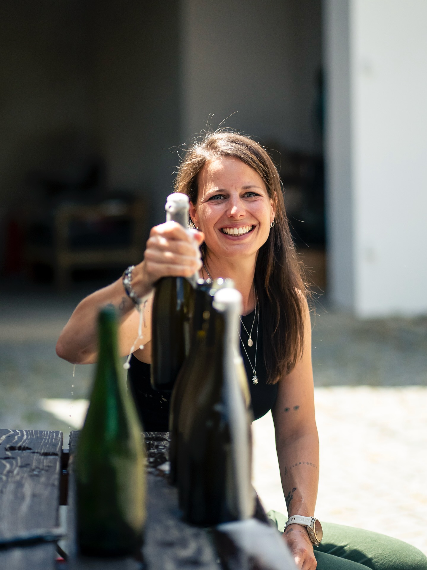 ✨ It’s Sprudel-Time! ✨
Neue Bubbles, offene Weingutstüren & gute Vibes 😛
📅 10. & 11. Oktober
⏰ 13–18 Uhr
👉 Kommt vorbei, probiert euch durch & lasst es prickeln! 🥂
Und das Beste:
Premiere im Glas → 🍾 LANGENLOIS GROSSE RESERVE 2019 ✨
#huglsprudel #tagdessektaustria #sektaustria #langenlois #femalewinemaker