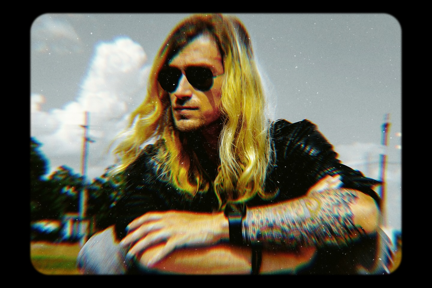 📷 : @cphoustonxd
I decided I’m going to be posting old photos, retelling the story of TTT. From the beginning when I left the Navy to today. So here we go boys and girls 🔥
#conroe #texas #metal #alternative #blackmetal
