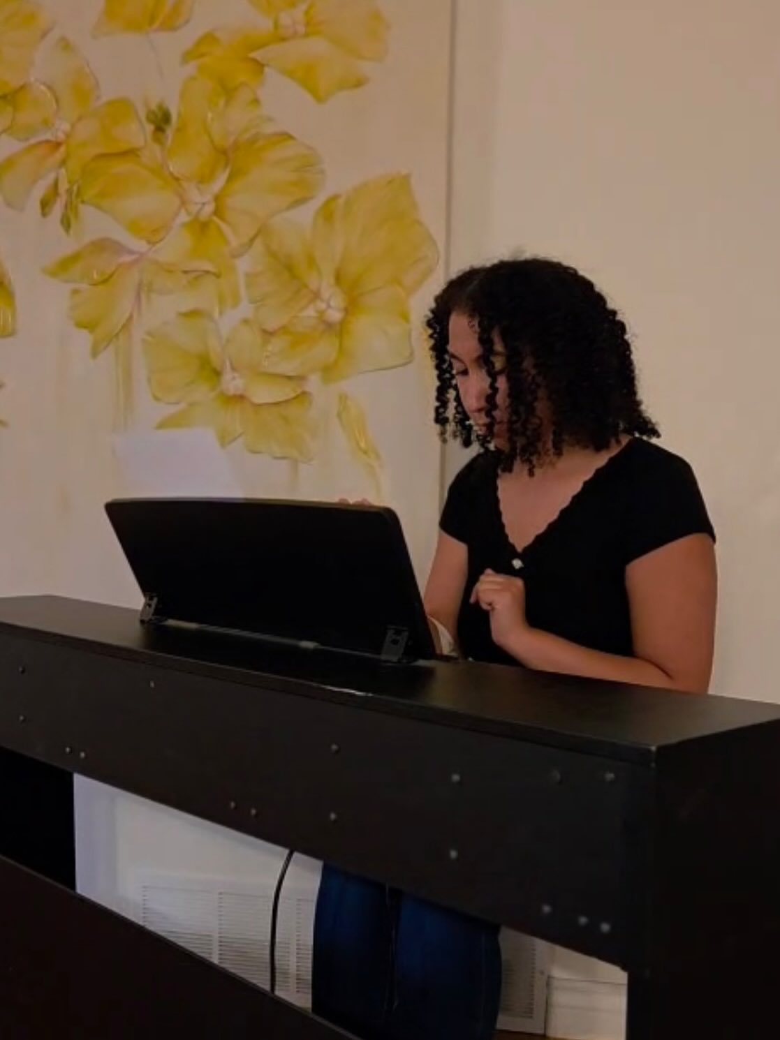 We all love when Alex teaches music theory!! Thank you so much
#voice #theory #musictheory #singing