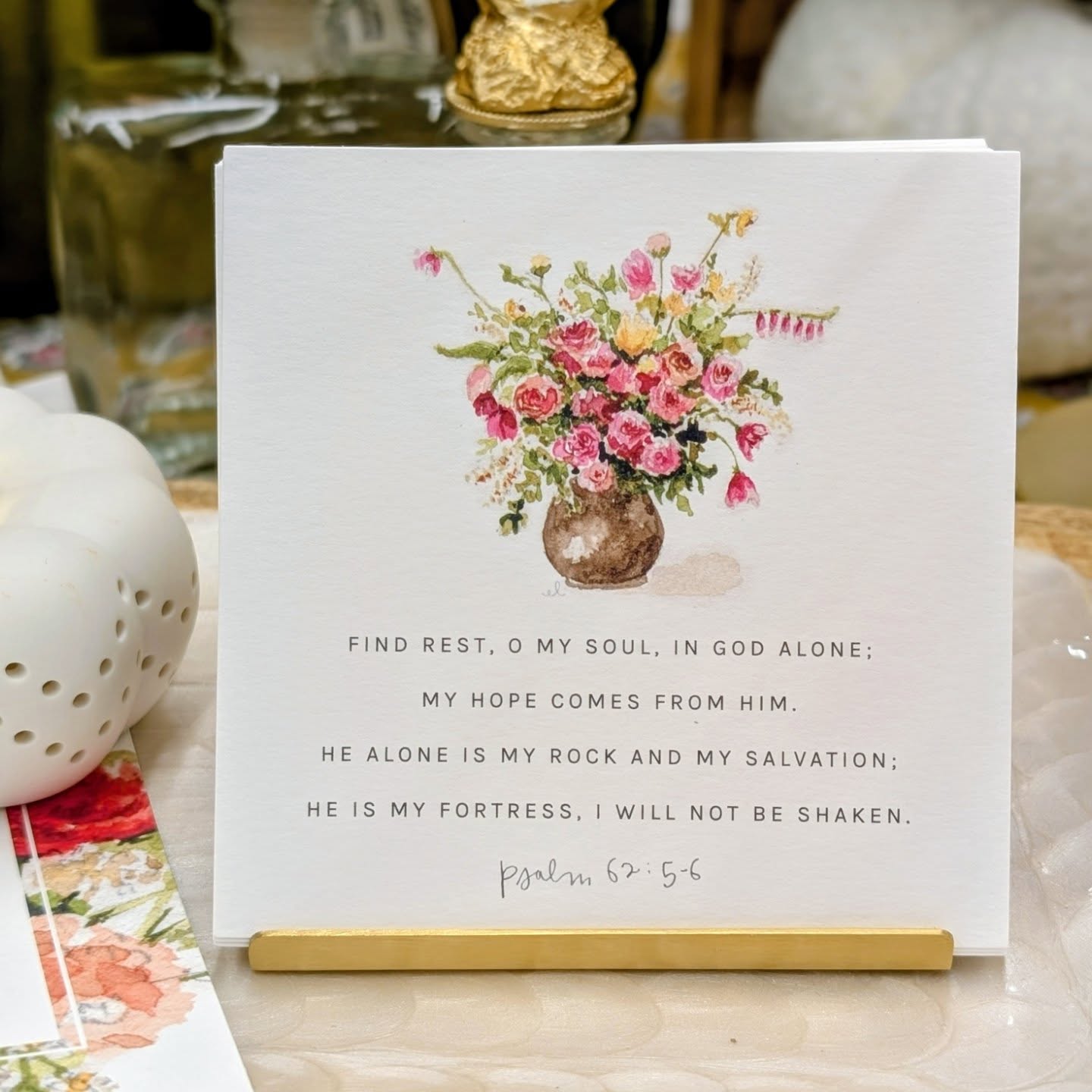 Just restocked these sweet Truth for Today cards. Use them as a daily or weekly reminder of beauty and truth. Share them as an encouragement for a friend, pretty gift tags, tiny note cards and more! Pair with one of our brass card holders for a lovely gift.π
#vintagestyle #shoplocal #smallbusiness # #shopsmall #giftguides #homeandgardendecor #giftideas #christianliving #christiangifts #bibleverse #womenownedbusinesses #paintedtreeboutiques #homedecor