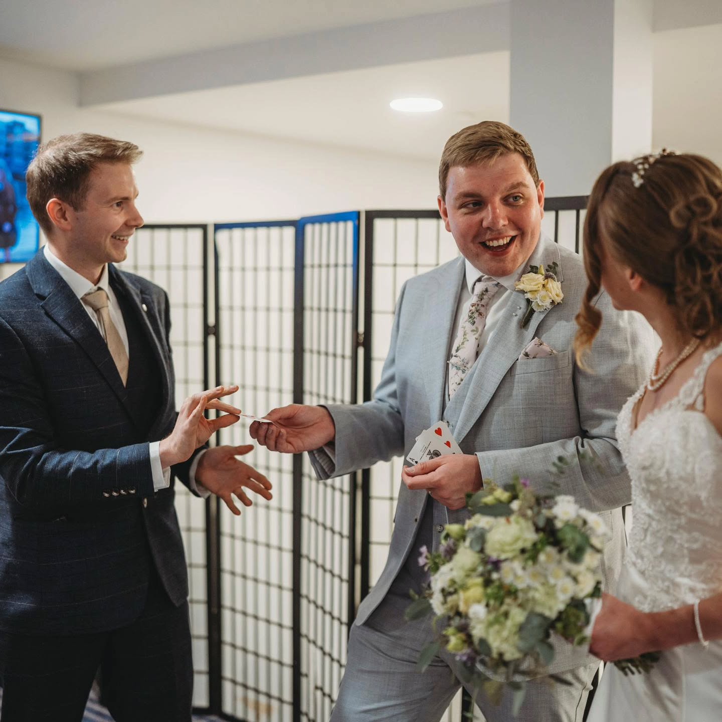 THIS!!! Is why I love performing weddings! It's all about the fun and meeting great people! Massive congratulations to Alice & Glen on their amazing day! Thank you so much for having me as part of your celebration!
Credit to @mr_lincolnshire for the great picture!
#LincolnshireMagician #WeddingMagicianUK
#MagicianLincoln #MagicCircleMember #LincolnshireWeddings #CloseUpMagic #TableMagician #LuxuryWeddingEntertainment #WeddingEntertainment #HireAMagician #WeddingVenuesLincs #CorporateMagician #EastMidlandsWeddings #WeddingInspiration #UniqueEntertainment #SleafordMagician #NewarkWeddings #EventProfs #LiveEntertainment #WeddingIdeas #Magician #MagicShow #Illusionist #WeddingDay #Entertainer #InstaMagic #WeddingGoals #EngagementParty #PrivatePartyMagician #Lincolnshire Events