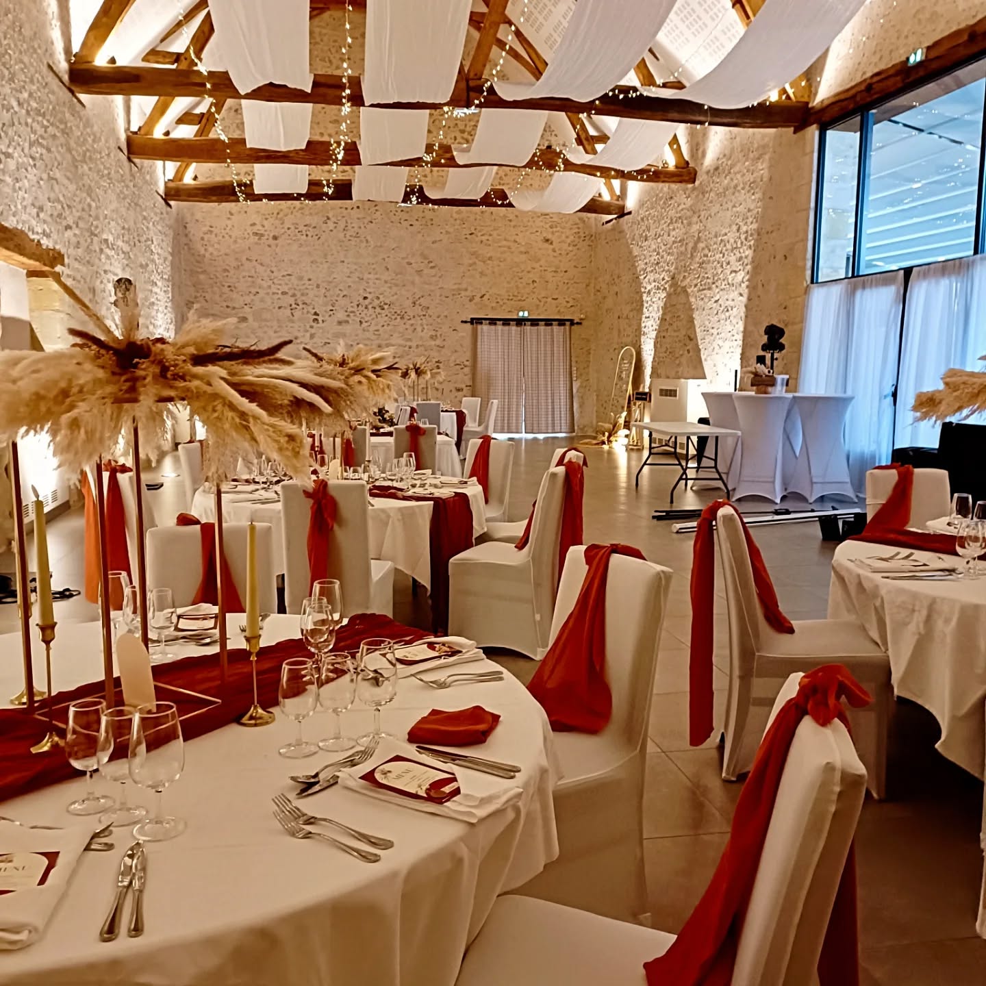 Mariage terracotta et esprit bohème, idéal pour un mariage d'automne !;#terracotta #ceremonielaique #wedding #mariage #mariageautomne #thelittlefactory86 #weddingceremony #weddingdesigner #boheme #bohemechic