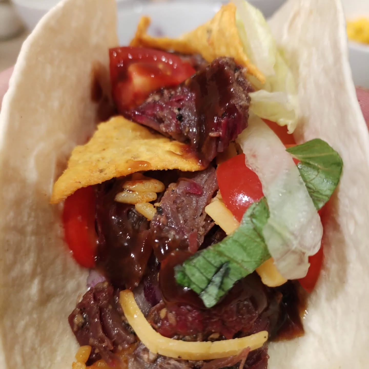 Beef Cheeks seasoned with @kindersflavors SPG smoked for around 4 hours, then wrapped in beef Tallow until 205f
Rested for an hour.
Fell apart lovley,
Used in beef taco 🌮😋🔥🔥
Www.smokeandspice.ie
#bbq #food #foodporn #foodie #grill #barbecue #bbqlovers #meat #instafood #bbqlife #grilling #steak #beef #foodstagram #bbqporn #foodphotography #brisket #chicken #barbeque #foodblogger #delicious #churrasco #foodlover #dinner #ribs #yummy #meatlover #pork #carne #bbqtime