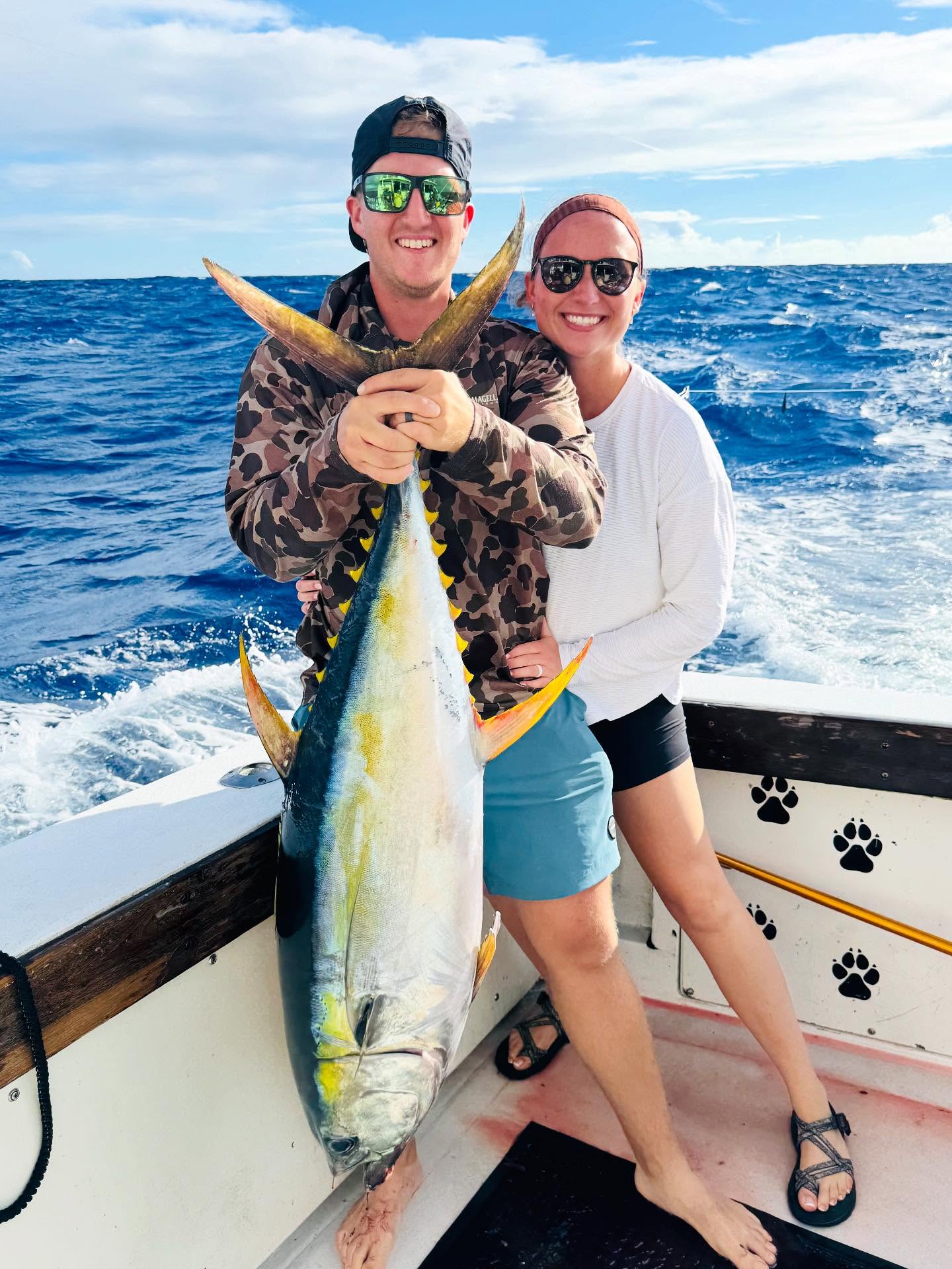 Missouri, Iowa, and Pennsylvania wiped some yellowfin tuna off the map — had a triple banger and went 3 for 4 on ’em 🎯 This crew knew what they were doing! Even had a secondary captain onboard making sure I was doing things right 😎🧑✈️😂
……
📞 Call/Text: +1 (808) 652-4556
🌐 Book online: www.gofishkauai.com
📍 Go Fish Kauai – Deep Sea Fishing Charters, Kauai, HI
…………
…………
…………
#GoFishKauai #KauaiFishing #DeepSeaFishing #YellowfinTuna #Ahi #TunaFishing #OffshoreFishing #KauaiCharters #FishingHawaii #BigIslandFishing #Shimano #NomadDesignTackle #YoZuri #PelagicGear #SaltLife #FishingAddict #CaptainLife #MarlinMagazine #FishOfTheDay #FishingAdventure #TightLines @baditudedj