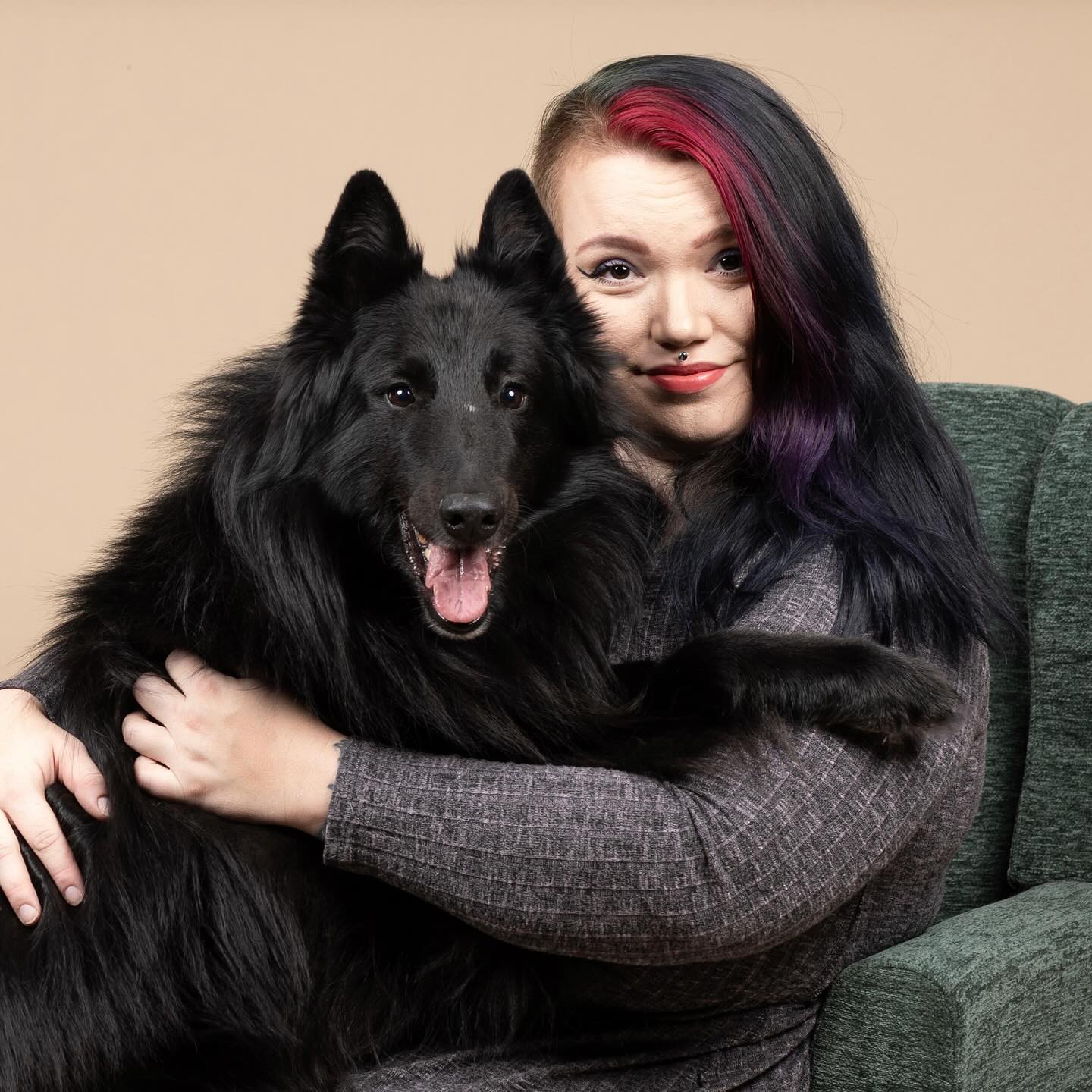 Hi! 👋 I’m Jordan, the human behind Atlas Pet Photography. I love animals of all kinds- yes, all (even snakes and spiders)! I have a huge passion for taking photos of animals and telling their stories through the lens of photography. Capturing memories that pet parents will love for years to come is why I do what I do.
I am a certified dog trainer which means I know a thing or two about animal behavior! I use my skills and expertise with training and behavior to bring out the best in the animals I work with, and ensure that they feel confident and happy during the shoot. 💕
I would love to capture memories for you! Please feel free to reach out!