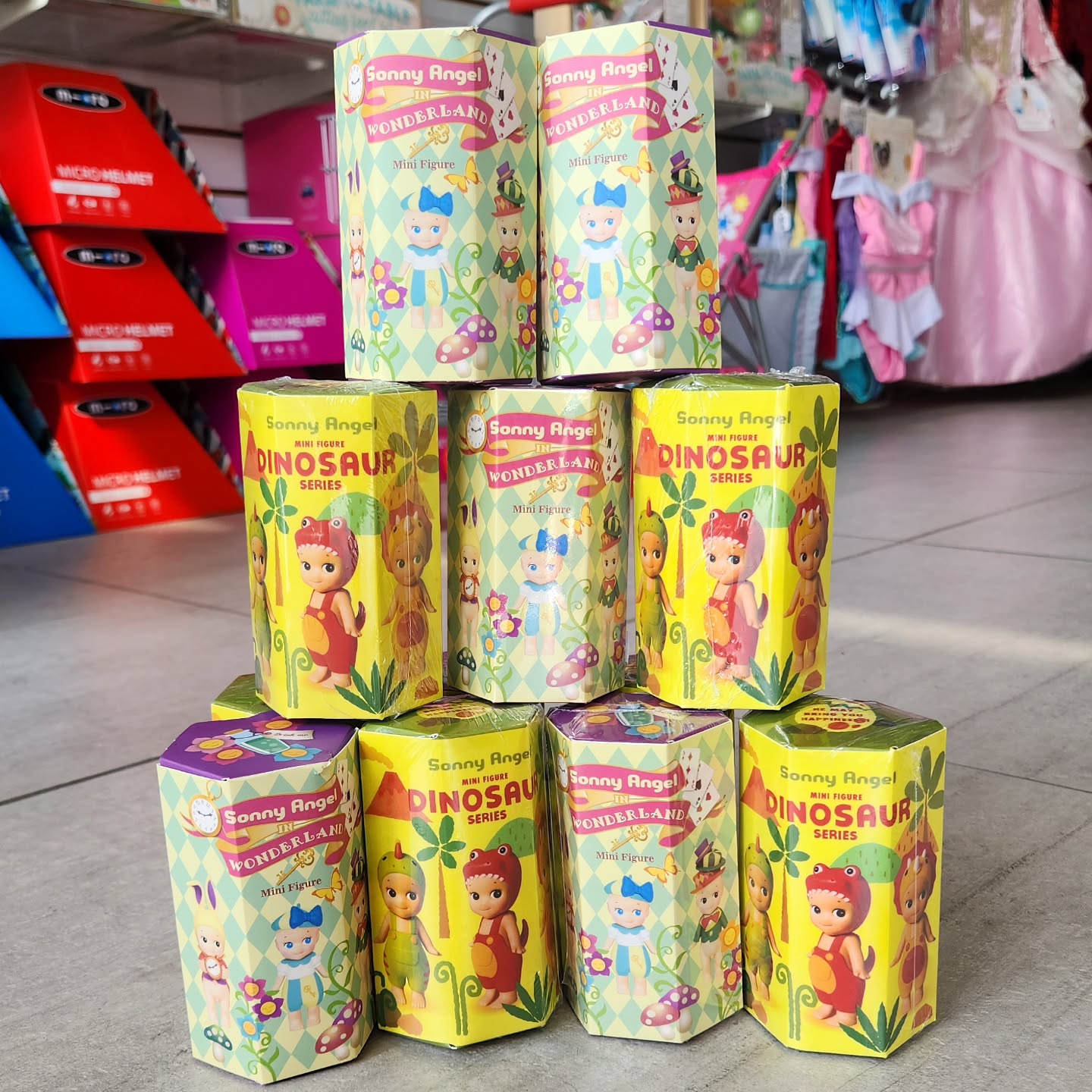 Sonny Angel in Wonderland and Dinosaur series now at Toy Town.
#sonnyangel #minifigure #sonnyangelinwonderland #sonnyangeldinosaur #collectible #collectthemall #cute #popular #customerfavorite #secret #toystore #keybiscayne #keybiscaynecommunity #shoplocal #shopsmall #smallbusiness #keybiscaynemoms