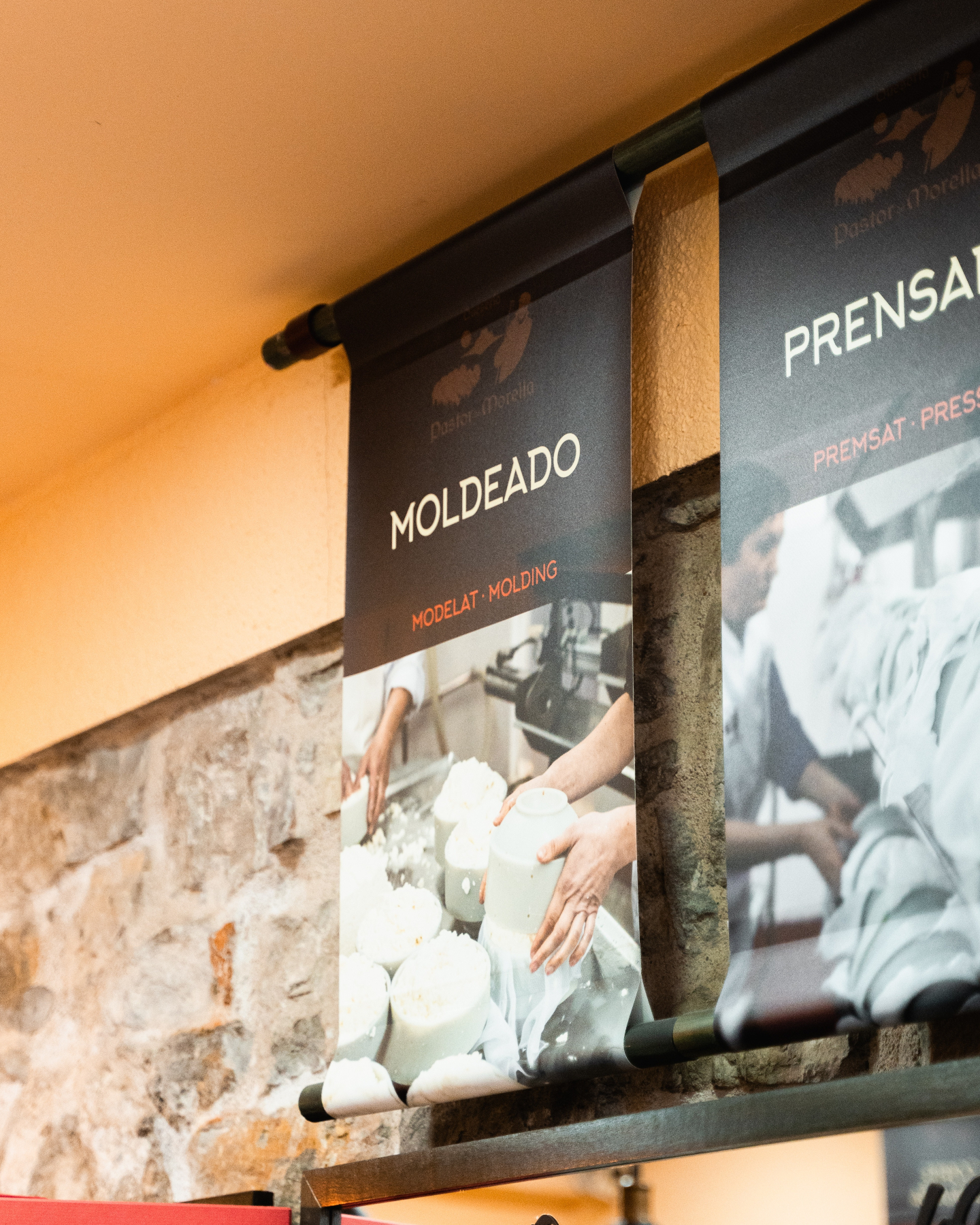 Si passes per Morella, tens una parada obligada.
Al número 47 del carrer Juan Giner trobaràs la nostra tenda, plena de sabors autèntics del territori.
🧀 Formatges artesans elaborats amb cura
🌿 Productes locals i de proximitat
Vine, descobreix i emporta’t un trosset de Morella a casa ✨
#pastordemorella #elsportsésautèntic #morella #elsports #formatgeartesà