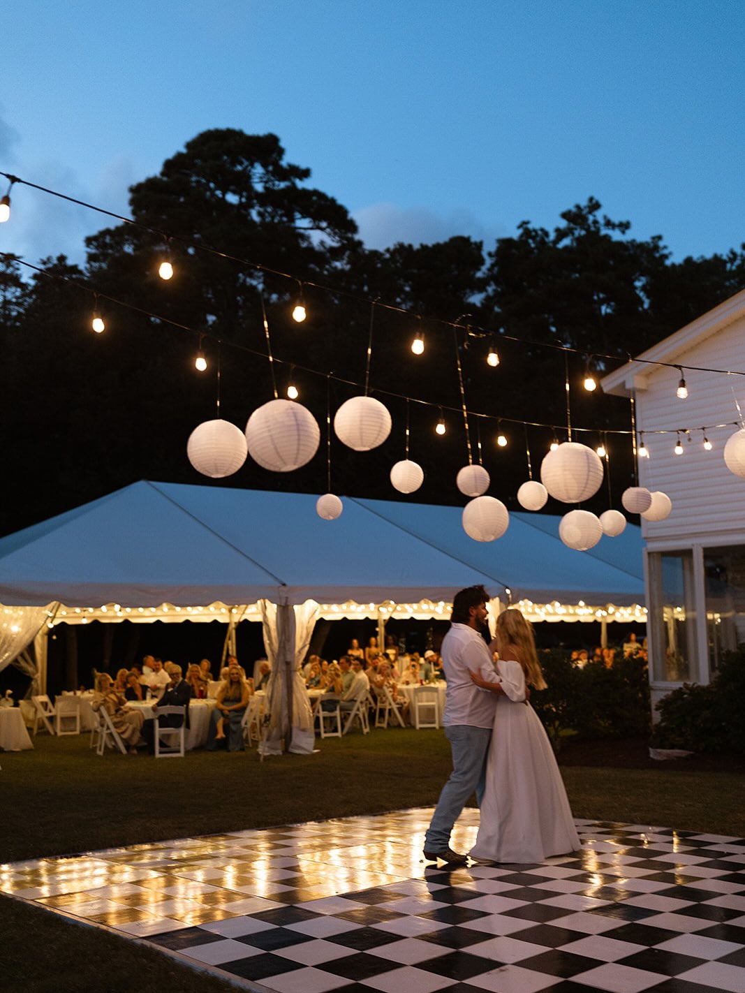 Flashback to Liv & Logan’s gorgeous wedding last year. Just love the whole vibe of their set up and Love between these two!
Photography: @elliemandevillephoto
Tent and dance floor: @metro_rental
#weddingvenue #weddingday #weddingdress #obxwedding #weddingphotography #weddinginspiration #brideandgroom #weddingwire #theknot #zola #manteo #roanokeisland
