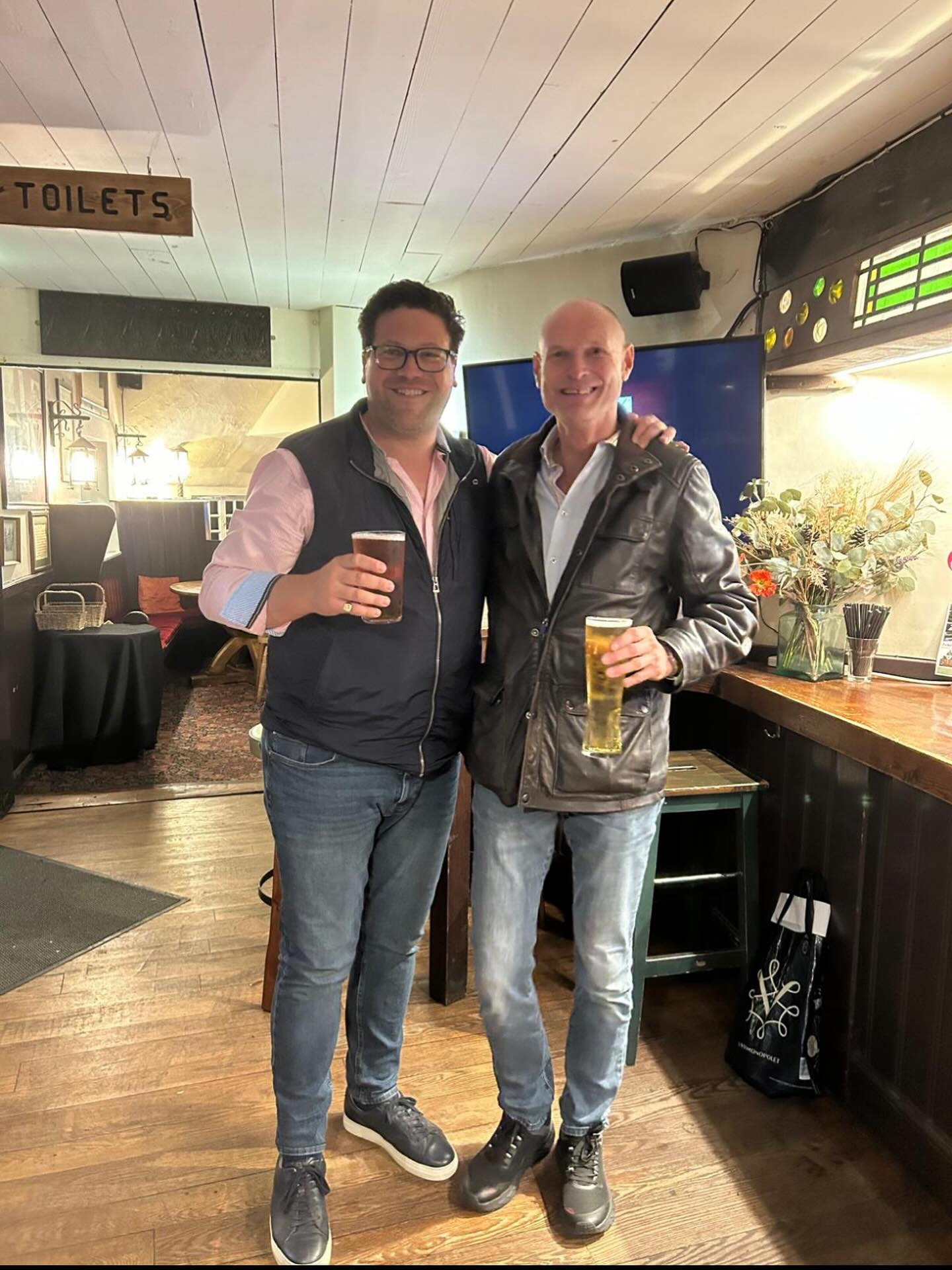 A warm welcome to our valued client visiting from Norway š³š“
After sharing lunch together, we toured the warehouse so he could see his impressive whisky collection ā a true testament to craftsmanship, patience, and passion š„
Itās always a pleasure connecting in person with those who share our love for exceptional spirits.
#whiskycollection #luxurywhisky #whiskywarehouse #clientexperience #luxurylifestyle #finespirits #londonwhiskyvault