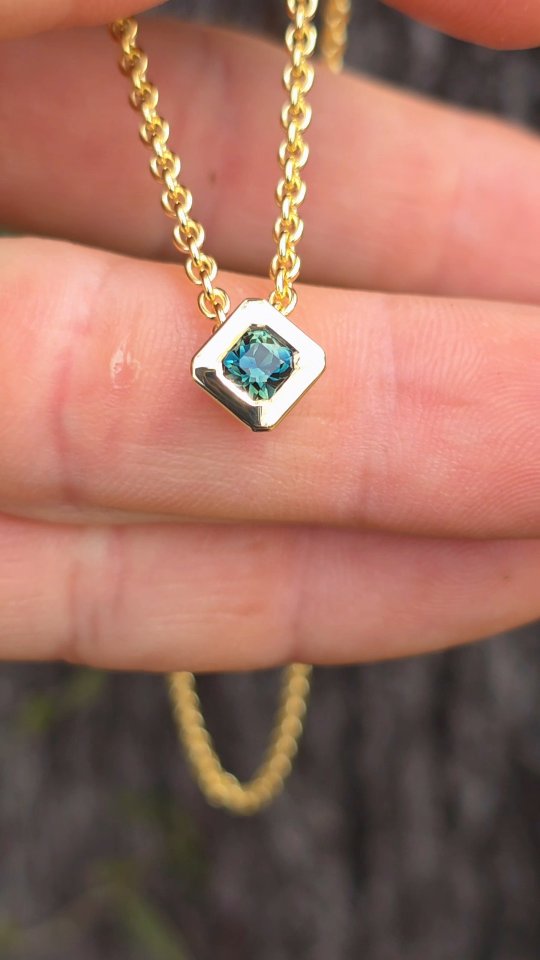 Bold in Gold
A simply stunning custom pendant featuring a natural 0.65ct Regal Square cut Australian parti sapphire with the most gorgeous range of teal blue tones that sparkle effortlessly within the bold gold bezel setting.
Love this pendant? Book an online or in-studio consultation today to discuss your bespoke jewellery piece.
To view our collection of available Sapphires and Fine Handmade Jewellery and Custom Designs - DM, email sales@thehouseoffacets.com.au or visit our website to book an online or in-studio appointment www.thehouseoffacets.com.au
#australiansapphire #partisapphire #sapphire #sapphirering #engagementring #bespokering #australiansapphire #jewellerydesigns #australianjeweller #australianjewellery #australianjewellerydesigner #sydneyjeweller #melbournejeweller #perthjeweller #brisbanejeweller #naturalsapphire #ringsofinstagram #unheatedsapphire #oneofakind #finejewelry #handmadejewellery #sapphirependant #sapphirenecklace #squaresapphire #bluesapphire