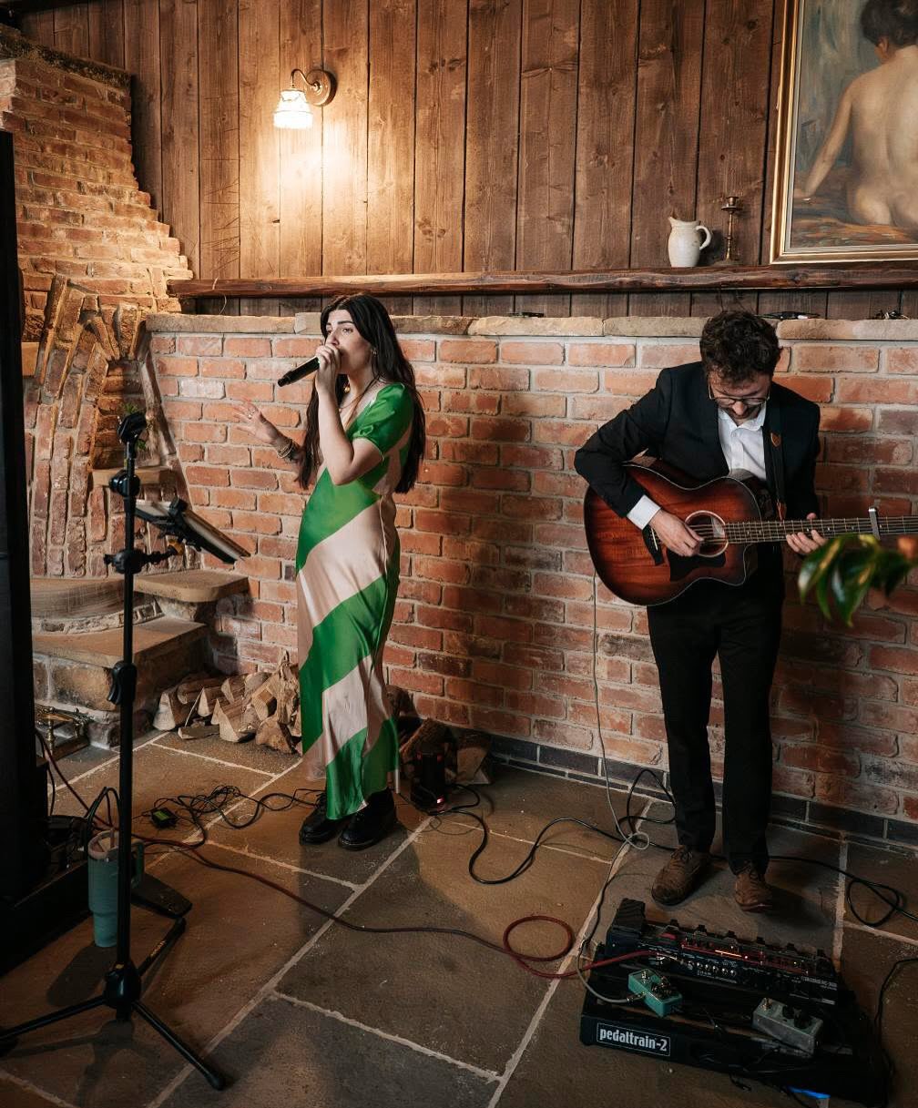 still daydreaming over this beautiful wedding venue for the loveliest A&A. Song choices included @metallica nothing else matters (which is a huge firm fave in our setlist.) gorgeous photos by @frasermcgeeweddings
Also head over to @christinarmusic for an exclusive discount at Willow Marsh Farm for solo packages
#willowmarshfarm #acousticduo #weddingsinger