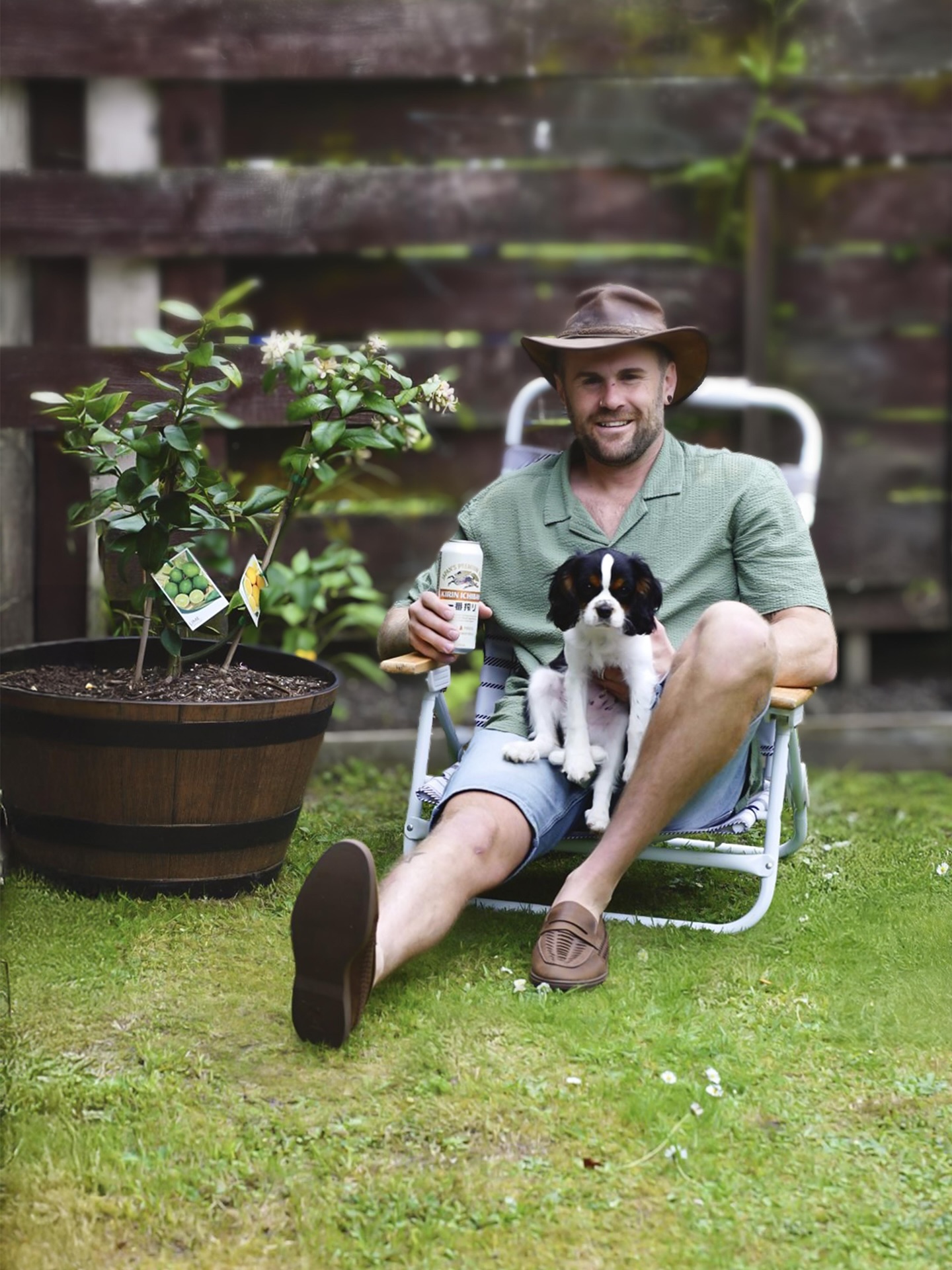 The sweet smell of Citrus Spring blooms are here! My good mate Jake enjoying a cold frosty in the yard , proudly admiring his Lemon & Lime citrus fruit salad tree. Perfect for his Corona’s! Fresh ‘Citrus Fruit Salad Tree’ stock will be ready very soon on the website!