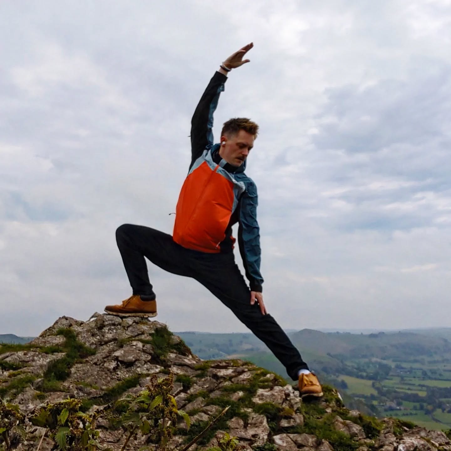 We bend so that we don't break. When storms arrive if we don't bend the wind will snap us. If we embrace the severity of the storm with the serenity of the calm after it's cleared we will be able to find the balance and harmony between the two opposite forces.
.
.
.
.
.
.
.
.
.
#shanealanyoga #sayoga #yoga #balance #harmony #calm #peaceful #colchester #yogacolchester #yogaclasses #timetable #yogacommunity #thisweek #thisweekoninstagram #friday #thatfridayfeeling