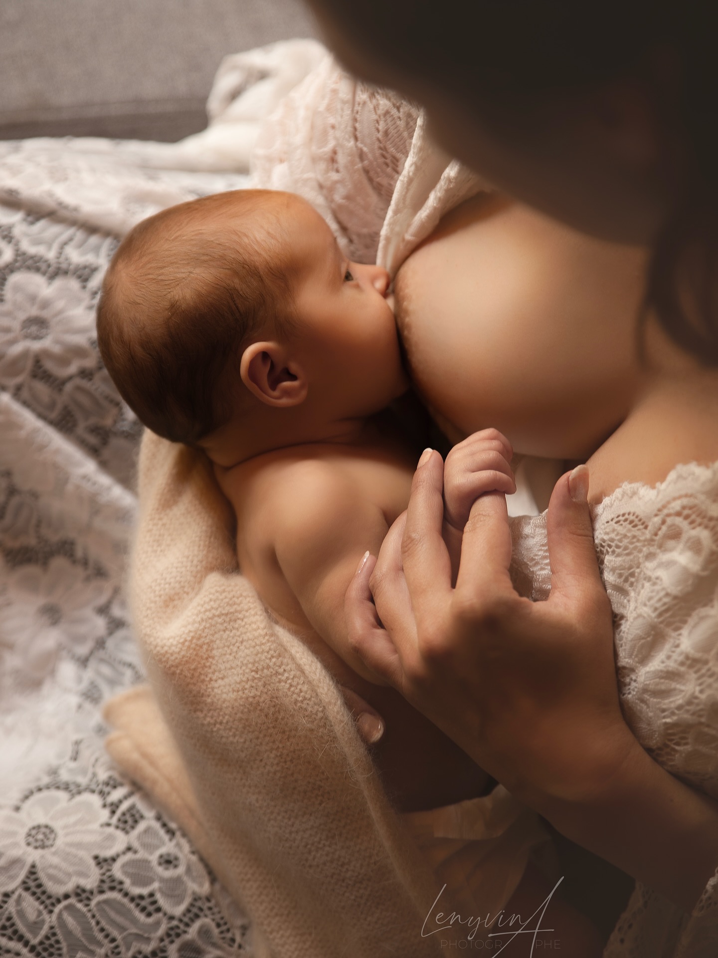 Moments magiques ♥️
📷 Photographe Spécialiste de la Grossesse, Naissance , bébé
📌 Bretagne - Côtes d’Armor 22
👉 www.lenyvina-photographe..com
#LenyvinaPhotographe #PhotographeNaissance #PhotographeMaternité #PhotographeBretagneNaissance #PhotographeBretagne #PhotographeSaintBrieuc #SéancePhotoNaissanceCotesdArmor #Bretagne #Breizh #Guingamp #Bzh #MumToBe2025 #Grossesse2025 #PhotographeCôtesdArmor #PhotographieArtistique #Nourrisson #PhotographeProfessionnel #photodenaissance