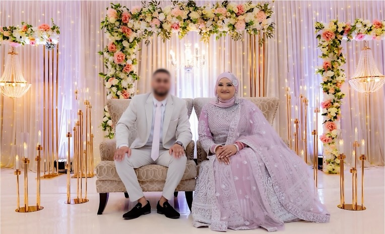 Hijab styling done for the beautiful @shaheen._ishaq for her engagement. Shaheen chose a timeless, elegant look for her celebration. ✨
Makeup @beautywonderland_mua
Photography @ramizmubarak
#hijab #hijabinspiration #hijabstylist #muslimah #engament #shesaidyes #indianwedding #instagood #fyp #explorepage #viral #modesty #modestfashıon #modestclothing #hijabista