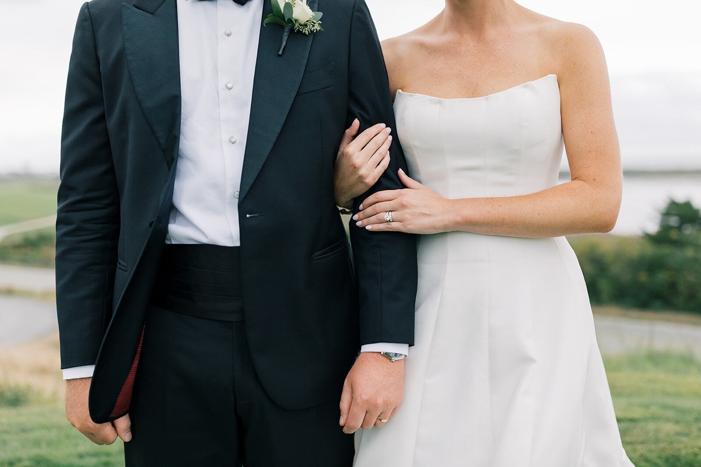 stunning, simple elegance, beautifully captured by @corajanephoto