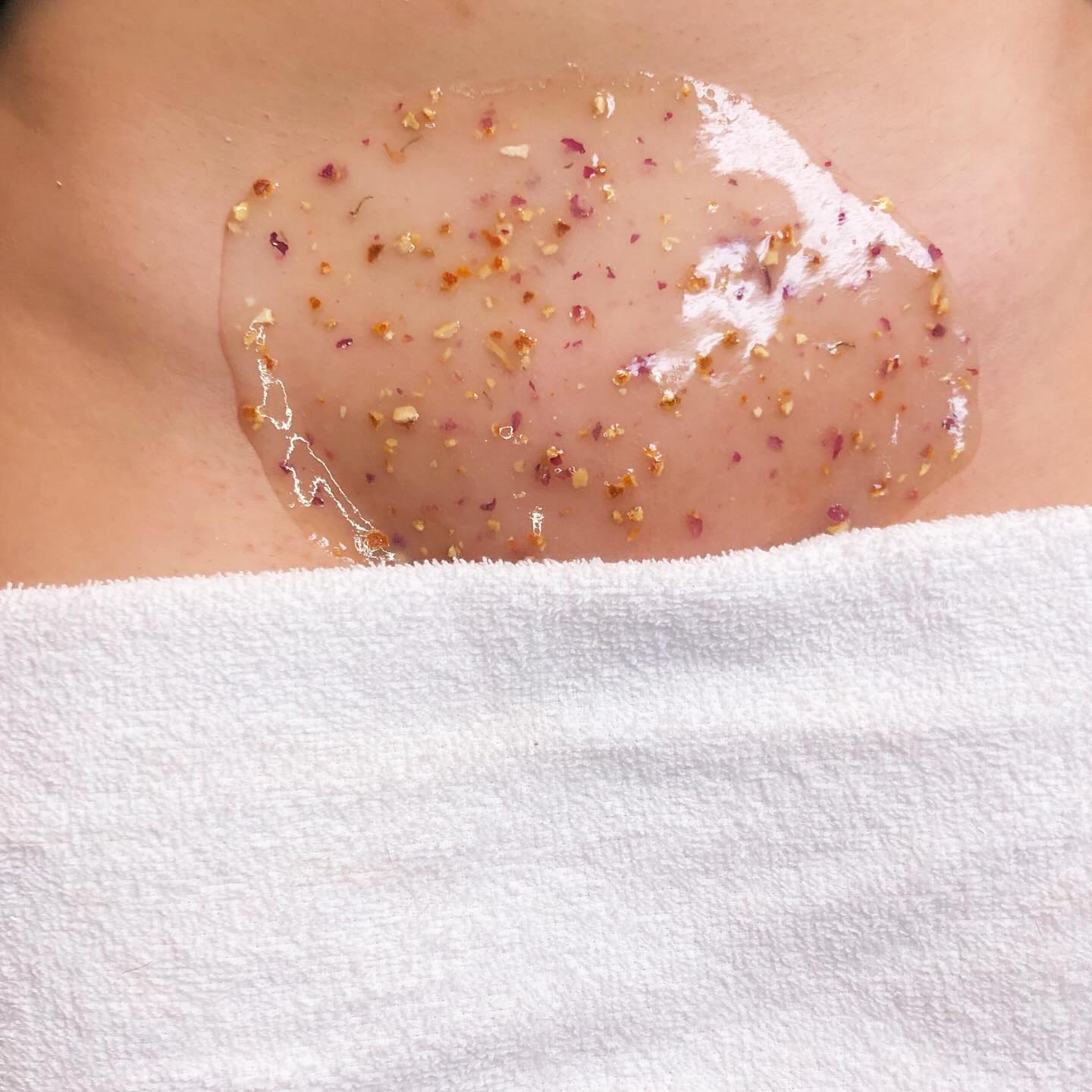 ✨ We don’t just wax — we care for your skin, too! ✨
Treat yourself to a vajacial or soothing post-wax mask to calm and nourish your most delicate area. Our custom-blended masks are tailored to your unique skin needs — whether you’re looking to prevent ingrowns, brighten, or simply pamper your skin, we’ve got you covered! 💖
#vajacial #vajacialtampa #vajacialwesleychapel #brazilianwaxing #esthetician