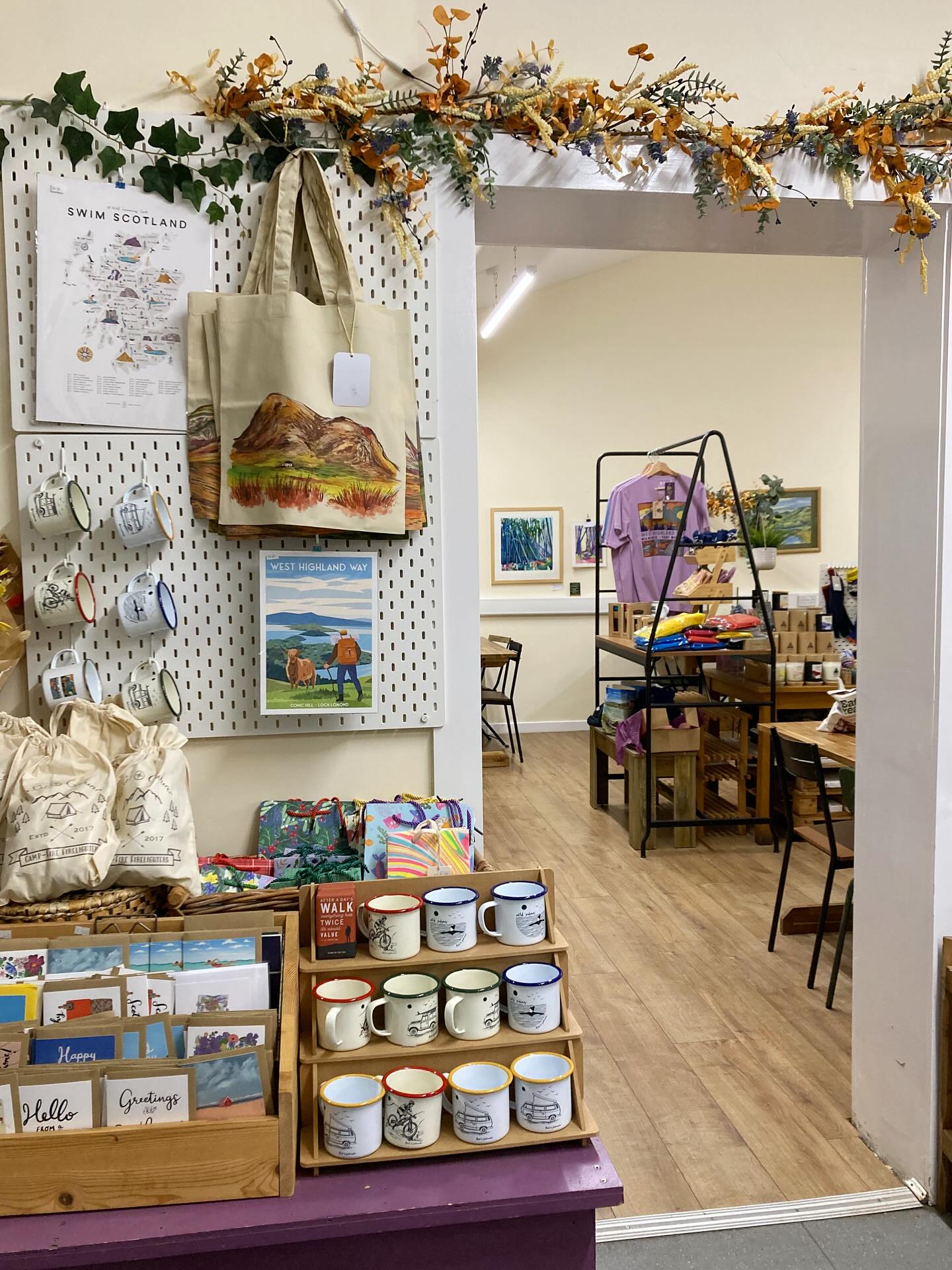 🍂 It is officially cosy season at Turnip the Beet
Warm up with hot soup, turmeric latte’s, naanwiches & so much more 🍜
📍 Killearn’s local spot for good food, good coffee & good company!
Open 7 days 9-5 (9-4 on Sunday)
#turnipthebeet #killearn #westhighlandway #cosyseason #goodfood #goodcoffee #goodcompany