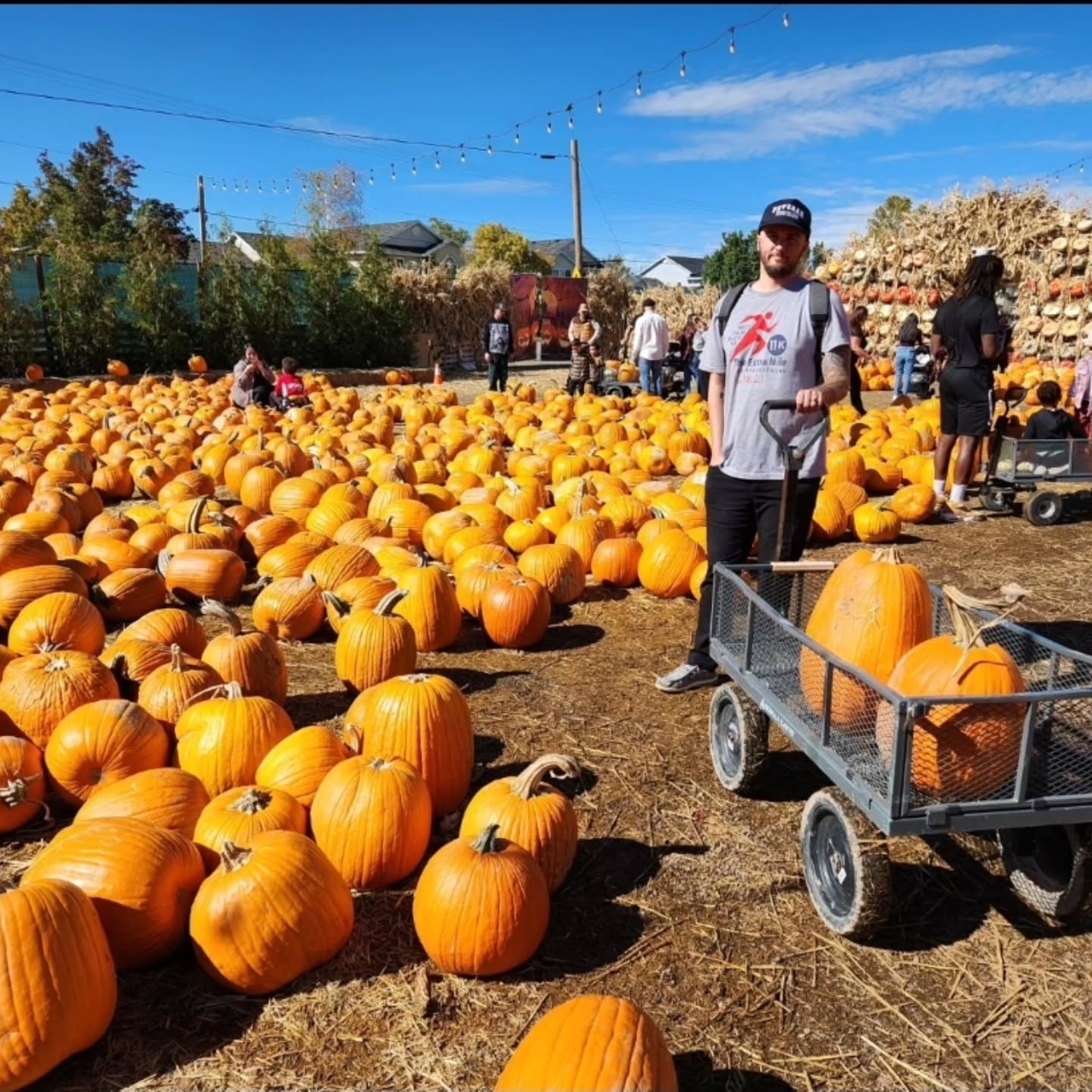 This time of year has me missing my pumpkin patch partner 🎃❤️🩹
.
.
Anthony always supported my interests and obsessions (even when it would take me a ridiculous amount of time to choose the perfect pumpkin 😅).