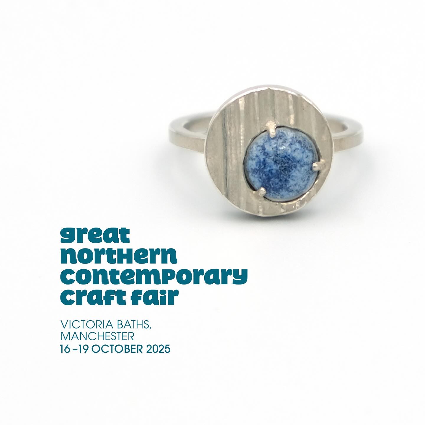 .
✨Mitsuro Hikime textured ring with glazed porcelain✨
Not long to wait! This piece, along with many of my signature designs, will be available at Stand TB08 during the Great Northern Contemporary Craft Fair in Manchester, taking place this coming Thursday from 16 to 19 October 2025.
.
🌟Can’t wait to connect with visitors, collectors, and fellow makers. Hope to see you there!🌟
.
📅GNCCF Manchester
Thursday 16 October – 18.00–21.00 (Preview Evening)
Friday 17 October – 10.00–17.00
Saturday 18 October – 10.00–17.00
Sunday 19 October – 10.00–16.00
📍Victoria Baths, Hathersage Road, Manchester M13 0FE
.
🎟️Tickets are available to purchase at @great_northern_events 🎟️
.
.
@acj.org.uk @soj_jo_bcu
.
#contemporaryjewellery #ukjewellery #hkjewellery #japanesejewellery #アートジュエリー #コンテンポラリージュエリー #GNCCFManchester #GNCCF #GNCCFMCR25 #craftsayssomething