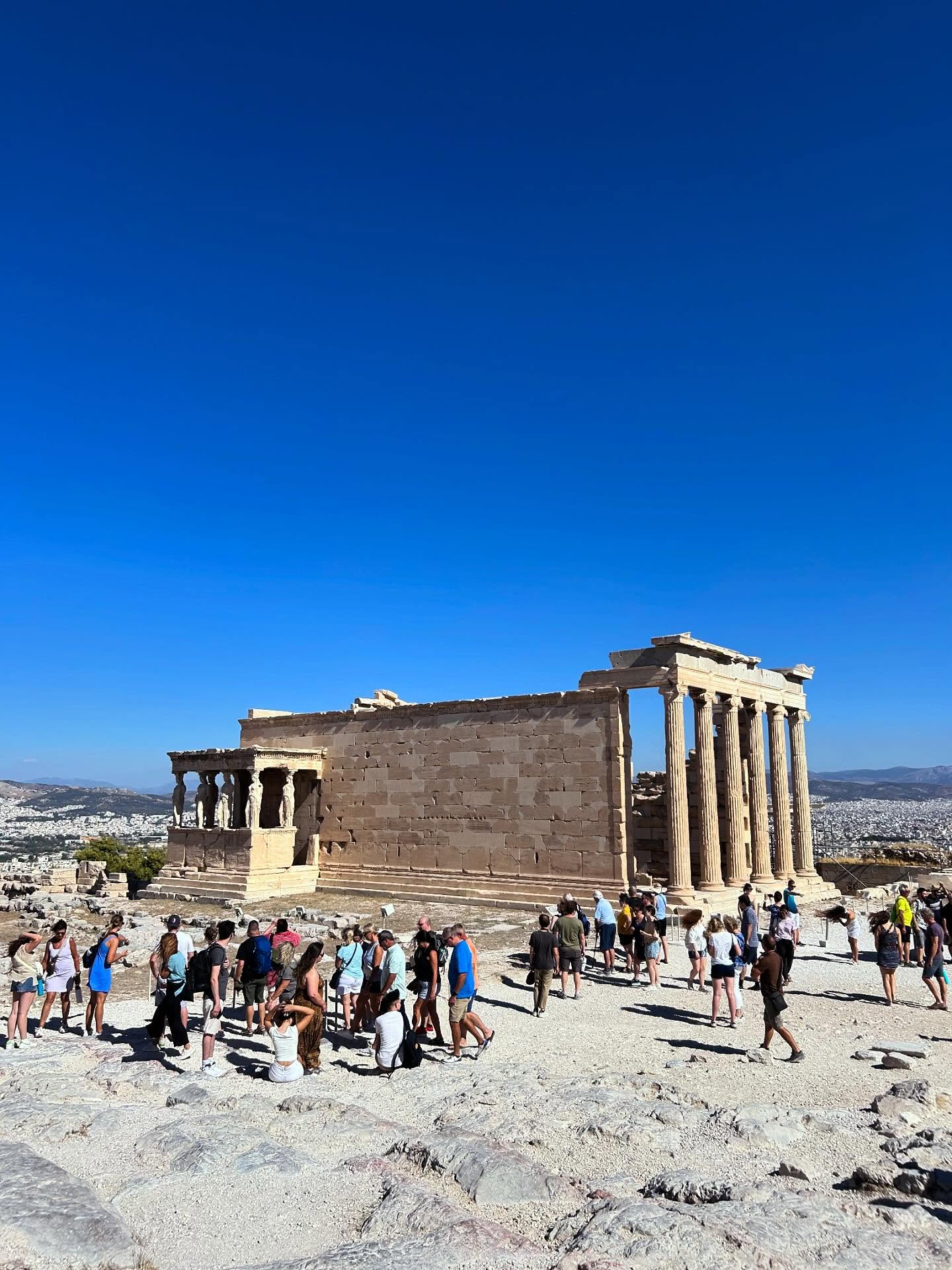 With the recent news that scaffolding has finally been removed from the Acropolis, we’re dreaming of a trip to Athens to witness this ancient wonder in all its glory! 🇬🇷🧿
Have you been a lucky traveller and seen the Acropolis without the scaffolding? It’s the perfect time to soak up the history, and the views—🧿
#TheMelbourneDeliEuroSummer #TheMelbourneDeliTravelGuides #Acropolis #Athens #Greece #AncientMarvels