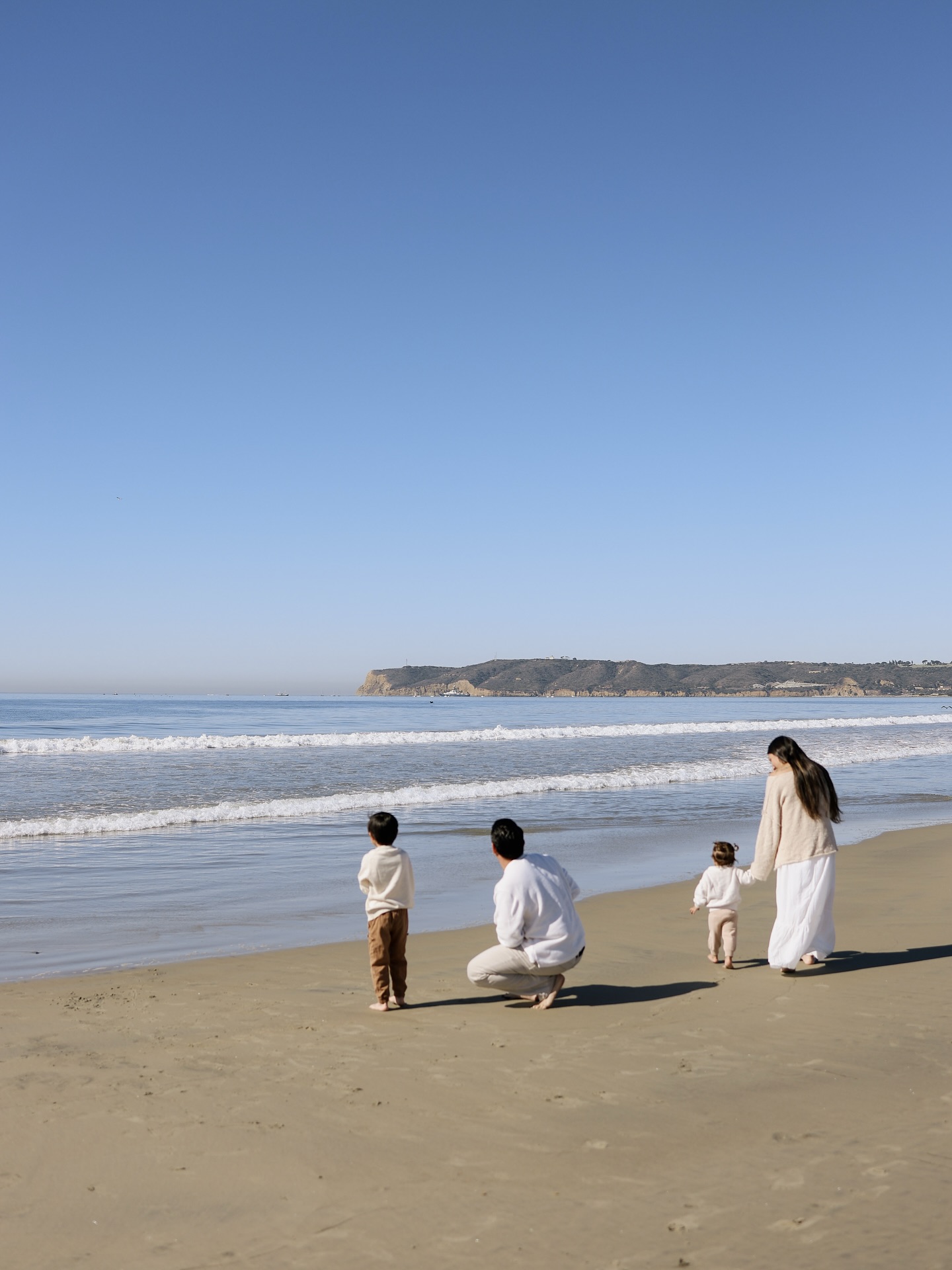 a little family session by the beach this morning…🌊