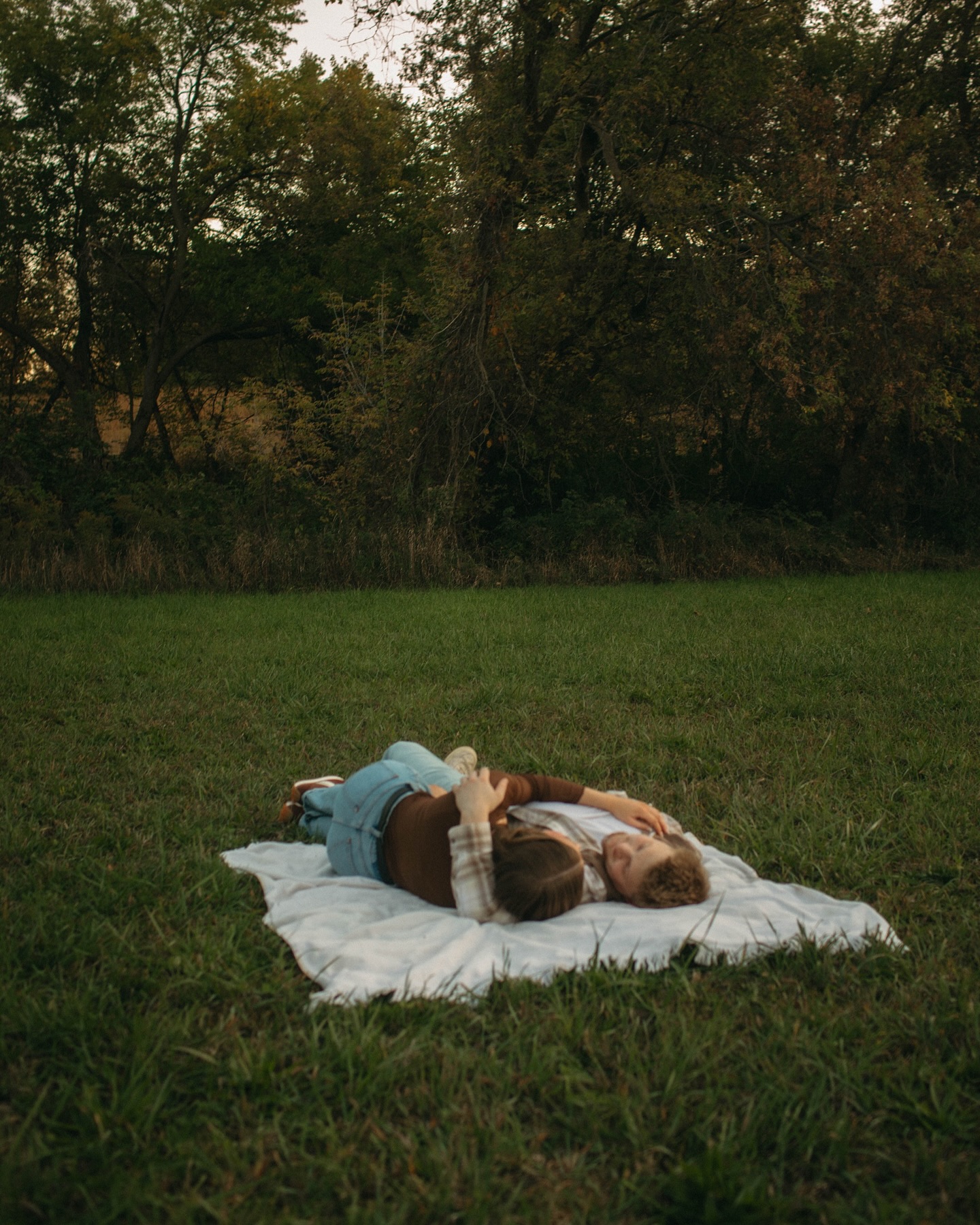 Brooke & Noah ✨
Had such a great time capturing these two for their recent engagement and I’m SO excited to capture their wedding this summer! Genuinely felt like I was listening to a romance film as they were sharing how their love story started 🤗🥹 I live for nights like this!
#cinematicphotography #storytellingphotographer #emotionalstorytelling #editorialcouplesession #romanticreel #authenticconnection #realcouplesreel #intentionalphotography #artofconnection #softcinema #filmstylephotography #loveinmotion #grandrapidsphotographer #michiganphotographer #empoweredphoto