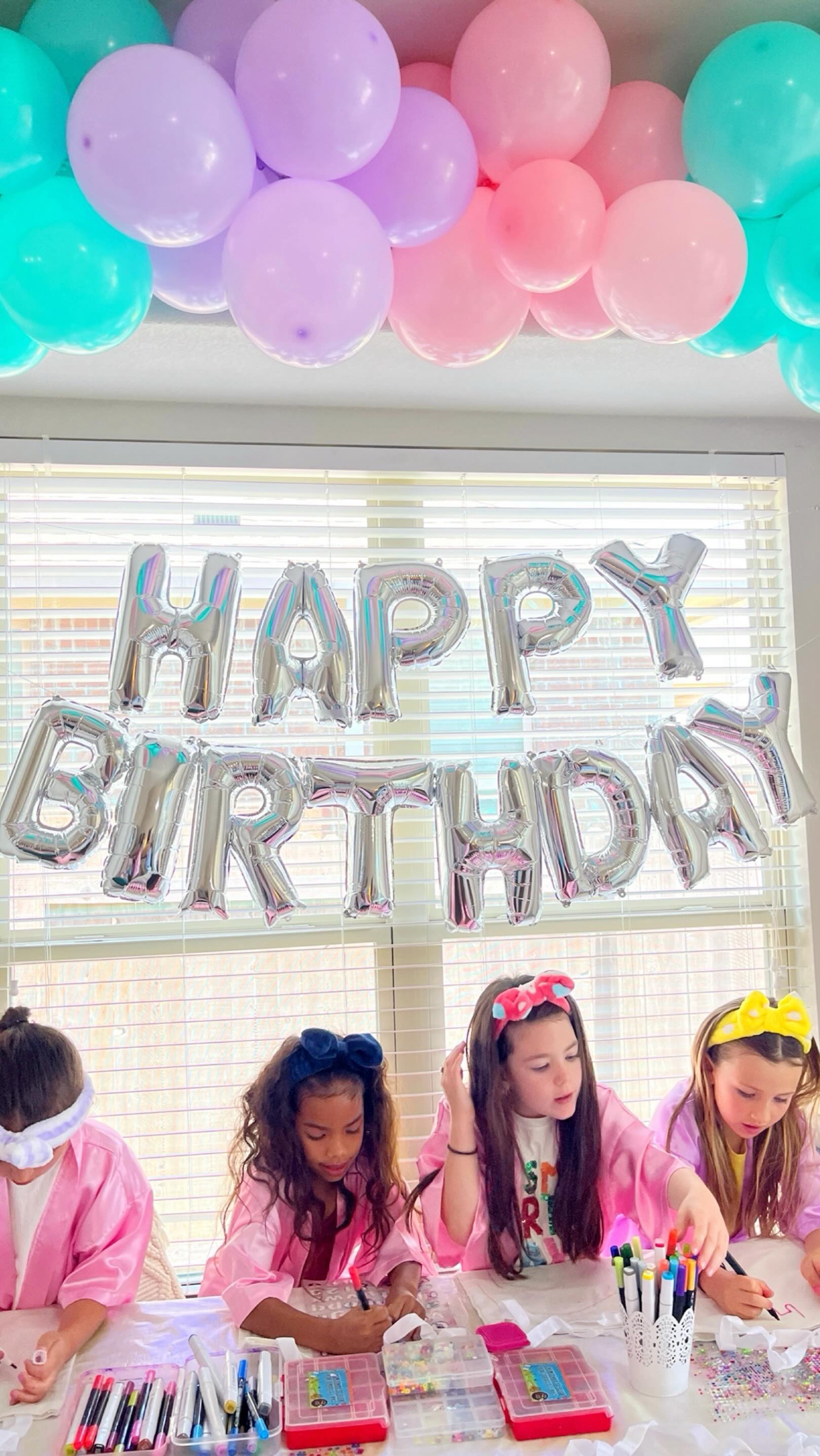 🧖♀️From facials to fun crafts, our spa parties are all about creativity and sparkle 💖 ✨ contact us to book your spa party 🎉.
#southaustin #lakewaytx #drippingspringstx #austin #atx #southaustinmoms #roundrocktx #leandertx #cedarparktx #downtownaustin