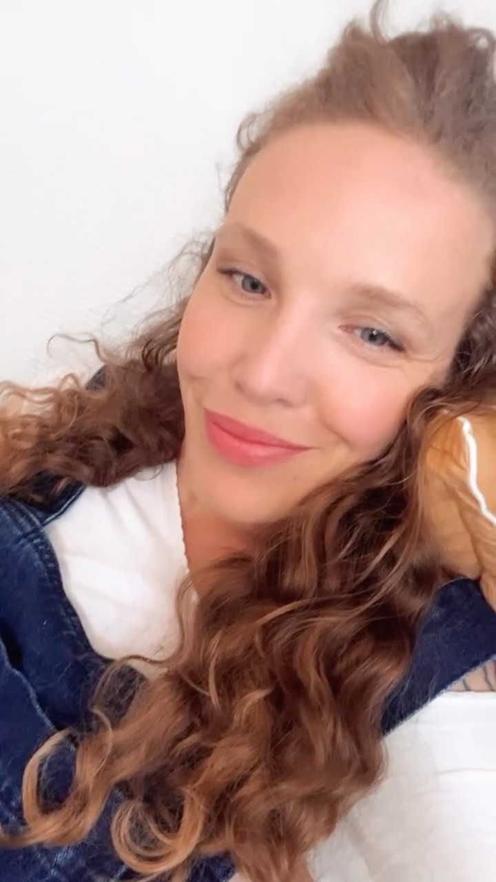 • UN PEU DE DANSE •
Pour terminer de guérir… 🎵💃🏼 ou pas… 💤