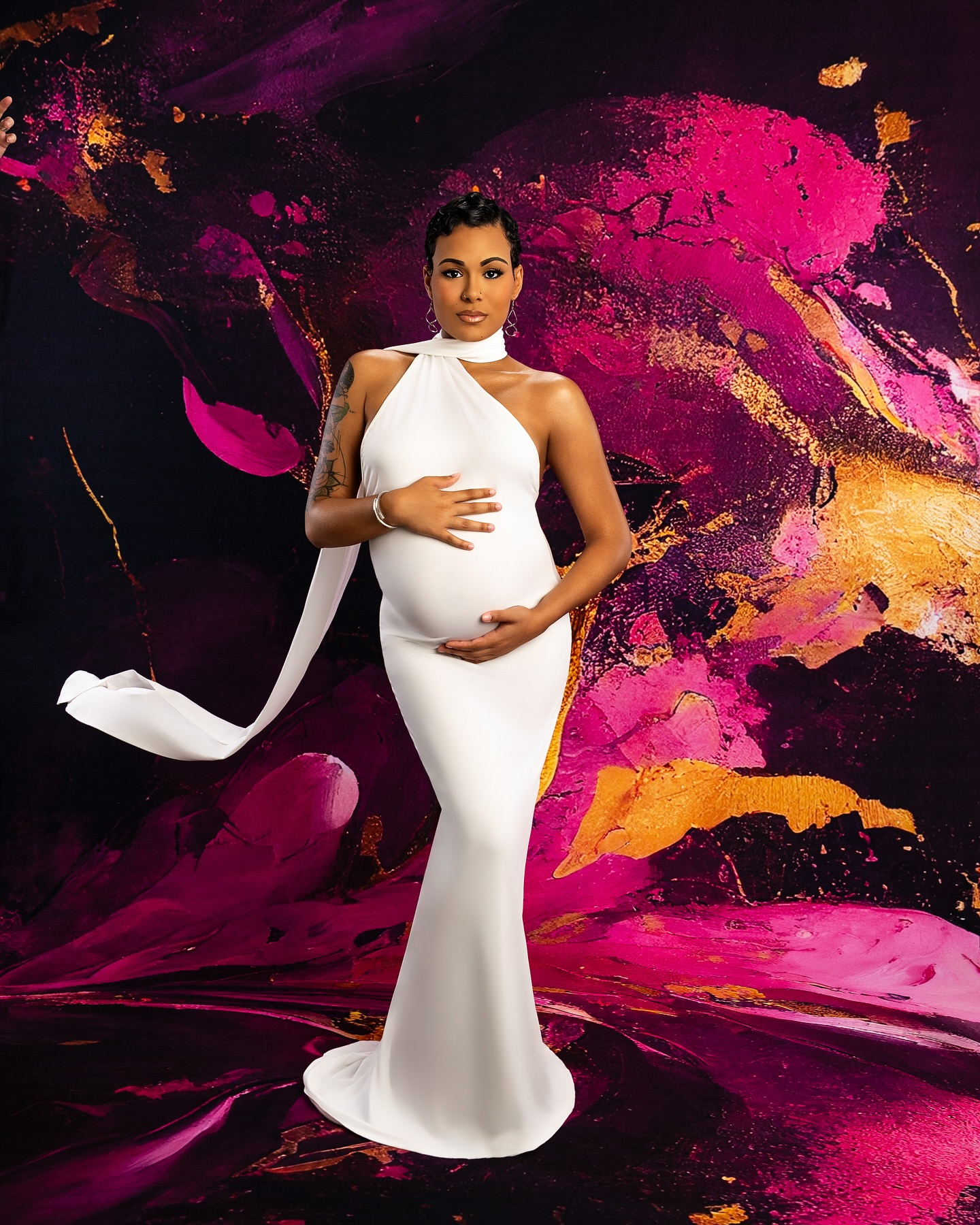 When you have a mama this fierce, you have to make sure the backdrop matches her energy! 💫
This dress is one the newest additions to our client closet, available for all our clients to wear! Just one of the many services we offer. 😘
#orlandomaternityphotographer #orlandomoms #winterparkmaternityphotographer #wintergardenmaternityphotographer #maternityphotoshoot #maternityphotographer