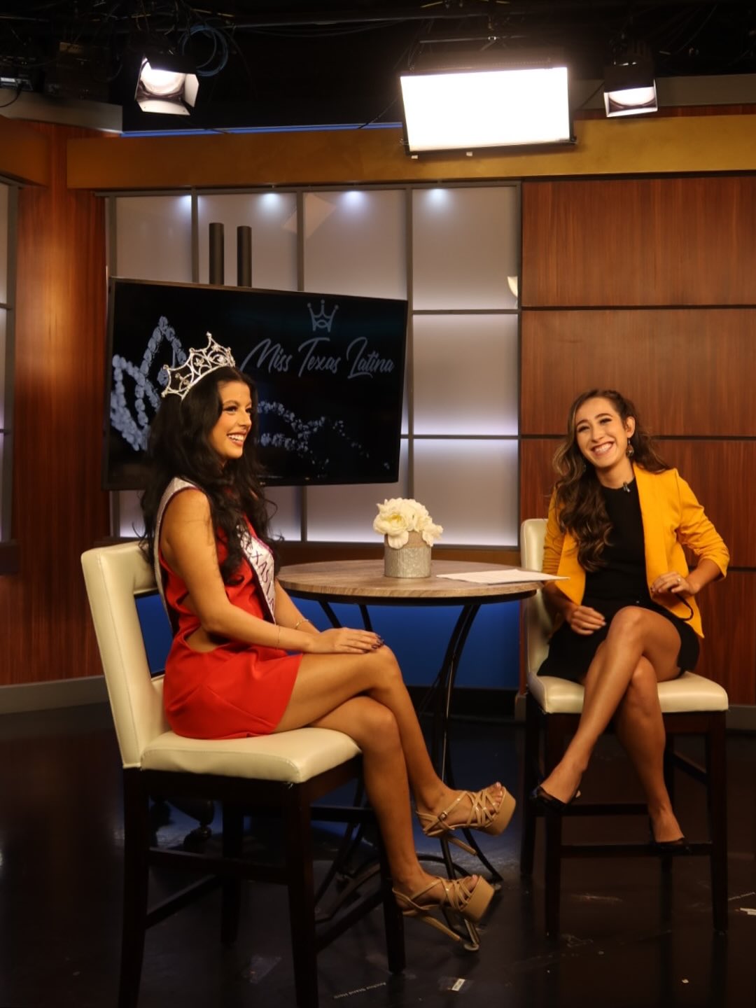 As Hispanic Heritage Month comes to a close, I’m filled with so much pride and gratitude. ⭐️✨ From colorful events, to brand collaborations, to my campus community, I brought the pride in my culture everywhere I went! ❤️ @roadtomisstxlatina @nayydayanara
Being Miss Texas Latina has given me the privilege to celebrate our heritage every day in the stories, traditions, and resilience that makes our community so powerful. Our heritage isn’t something we honor for just one month, it’s something we live, breathe, and carry with us always. Being Latina is something I celebrate everyday and carry with me everywhere I go. Thank you to sponsors, brands and spaces that not only uplifted me as Miss Texas Latina but the Latino community! 🦋✨❤️
#MissTexasLatina #HispanicHeritageMonth #latina #FirstGen #RoadtoMissTxLatina #texas #sanantonio #houston