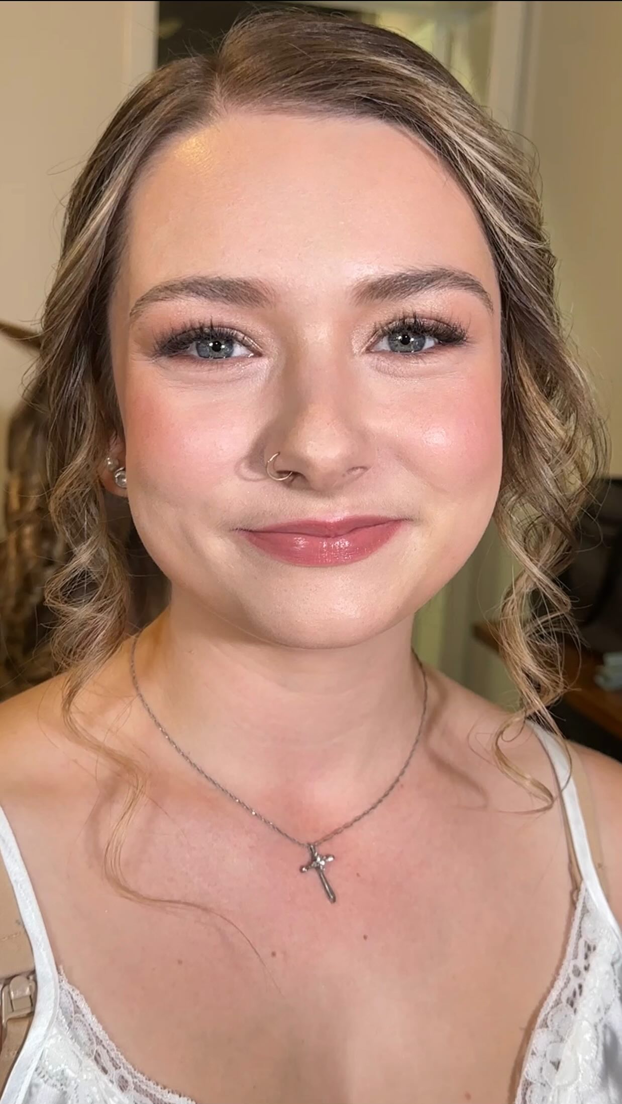 Get my bride Deanna ready with me! π
Soft + glowy + natural are what she described how she envisioned her bridal makeup to look like, and thatβs EXACTLY what she got! π She looked so beautiful! π
@temptu perfect canvas airbrush foundation for that FLAWLESS skin that lasts all day! β¨
SHARE this with a future bride + SAVE for makeup inspo!
How to book β¬οΈ
DM or click the link in the BIO π©
#colourationsmakeup
Luxury wedding makeup and hair
Kingston Ontario makeup artist
Kingston Ontario hairstylist
Prince Edward County makeup artist
Prince Edward County hairstylist
1000 islands makeup artist
Quinte West Ontario makeup artist
Eastern Ontario makeup artist
Ottawa makeup artist
Kingston Ontario airbrush makeup artist
Prince Edward county airbrush makeup artist
Soft glam makeup, natural bridal makeup, flawless natural bridal beauty, bridal makeup and hair, flawless airbrush makeup, wedding party makeup and hair, kingston wedding vendors, prince Edward county wedding vendors, 1000 islands wedding vendors, bridal makeup inspiration, wedding makeup inspiration, wedding hair, wedding makeup