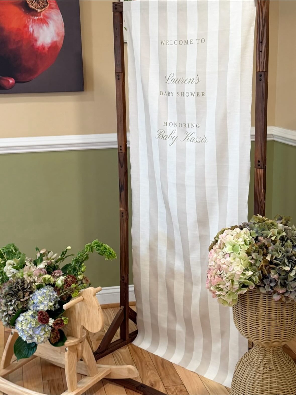 A soft linen moment for the sweetest celebration 🤍
Custom event signage that feels timeless, textural and intentional.
Planning + photo courtesy @christinemcfarlaneevents