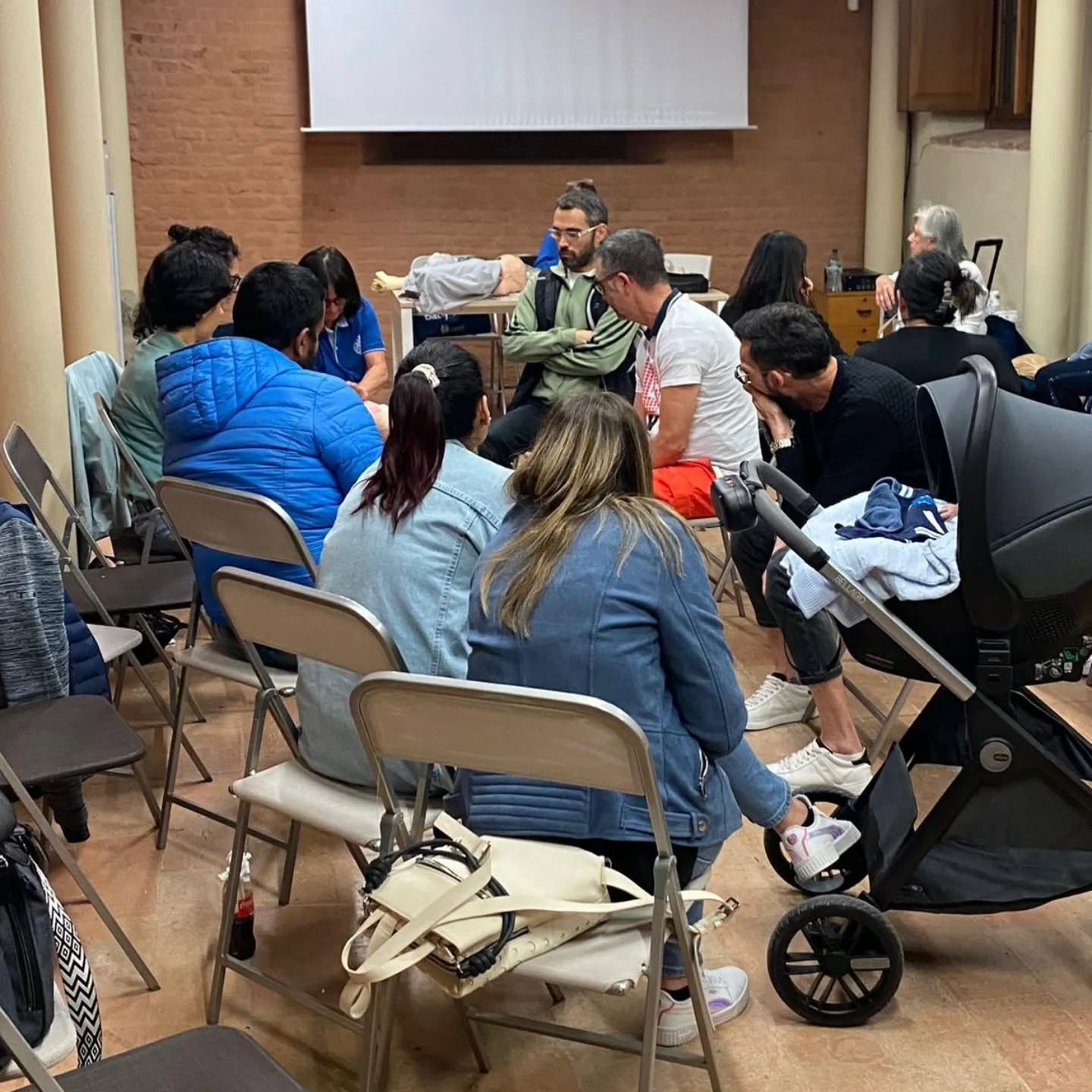 Grande successo per la serata dedicata alle manovre di disostruzione pediatrica nell'ambito della settimana #viva2025modena .
Grazie alla Pediatria di Comunità AUSL di Castelfranco Emilia.
Come sempre, le serate sono gratuite!
.
.
.
Azienda USL di Modena @auslmodena