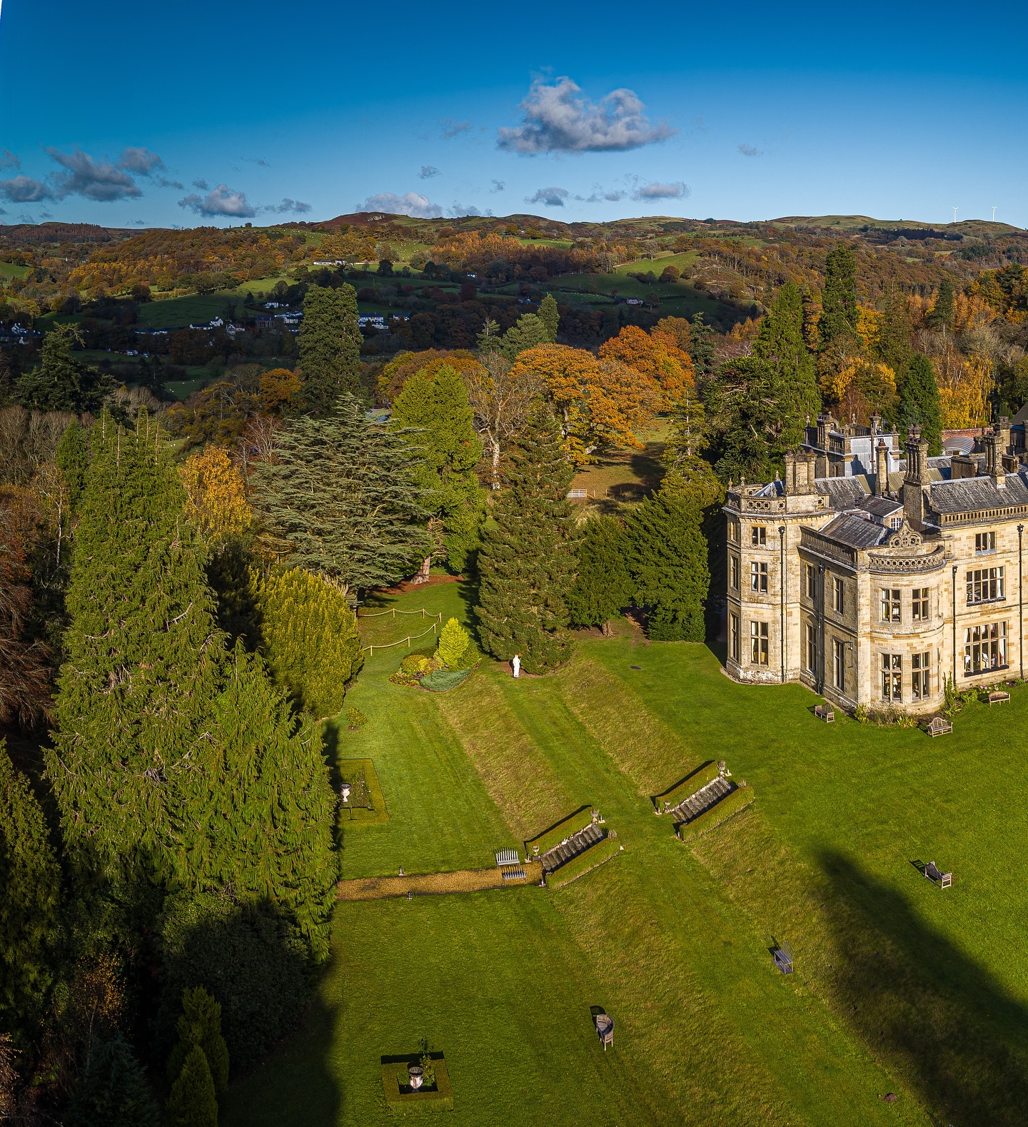 📍Pale Hall
#visitwales #croesocymru #discovercymru #thewlaescollective #palehall #palehallhotel #gwynedd #snowdonia #eryri #eryrinationalpark #parccenedlaetholeryri