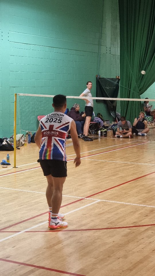 LONDON INTERNATIONAL 2025 šø š³ļøāš š¬š§
SINGLES | HENRY VS RYAN āļø
--
#gaybadminton
#lgbtsports
#GoslingsLondon
#gaylondon
#LondonInternational2025