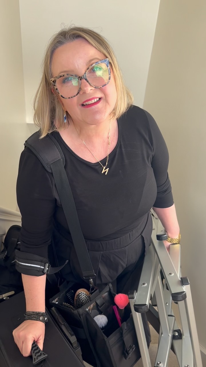 â¡ïž POV the reason why weddings are so tiring for us HMUAs!
Thanks to @sulkydollstyling for the filming and cameo!ð¥°
#bridalhairandmakeupartist #brides_by_nikki #nikkimakeupandhair #makeupartist #makeupartistworldwide #weddinghairandmakeupartist