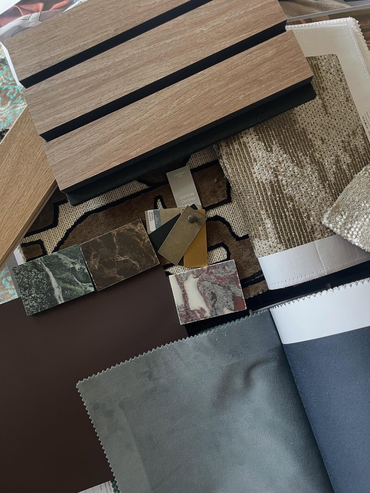 There’s something exciting about seeing a project at this stage - seeing the structure and potential. Today’s site visit at Pembroke was all about refining the foundations of the design: lighting positions, cornicing details, and overarching design concepts. It’s the detail and co-ordination with contractors that set the groundwork for a successful project!
#inutiinteriors #interiordesign #design #bristol #southwest #designer #home #behindthescenes #BTS #creative #interiorarchitecture