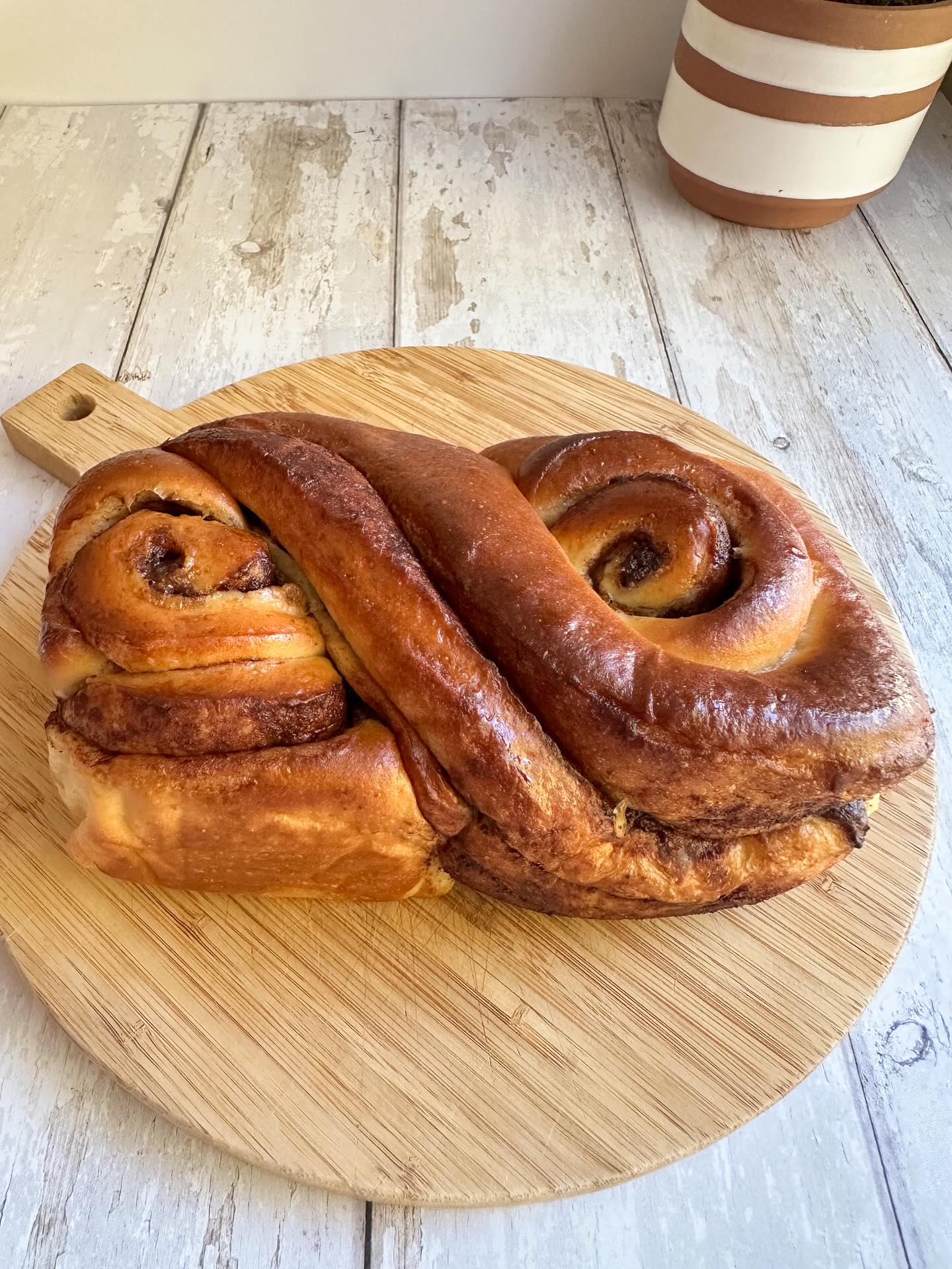 ✨ Limited Edition ✨
A new brioche with autumn vibes is here 🍂
Made with extra butter, brown sugar, and a swirl of cinnamon, this loaf is soft, rich, and beautifully spiced.
It smells like comfort, tastes like autumn 🍁
#LaPetiteBrioche #CinnamonBrioche #AutumnBrioche #CozySeason #SmallBatchBaking #FallBaking #ArtisanBrioche #BriocheLover
#FallsChurchVA #NorthernVirginiaEats #DMVFoodies #ArlingtonVA #ViennaVA #FairfaxEats #NOVAfood #MadeInVirginia